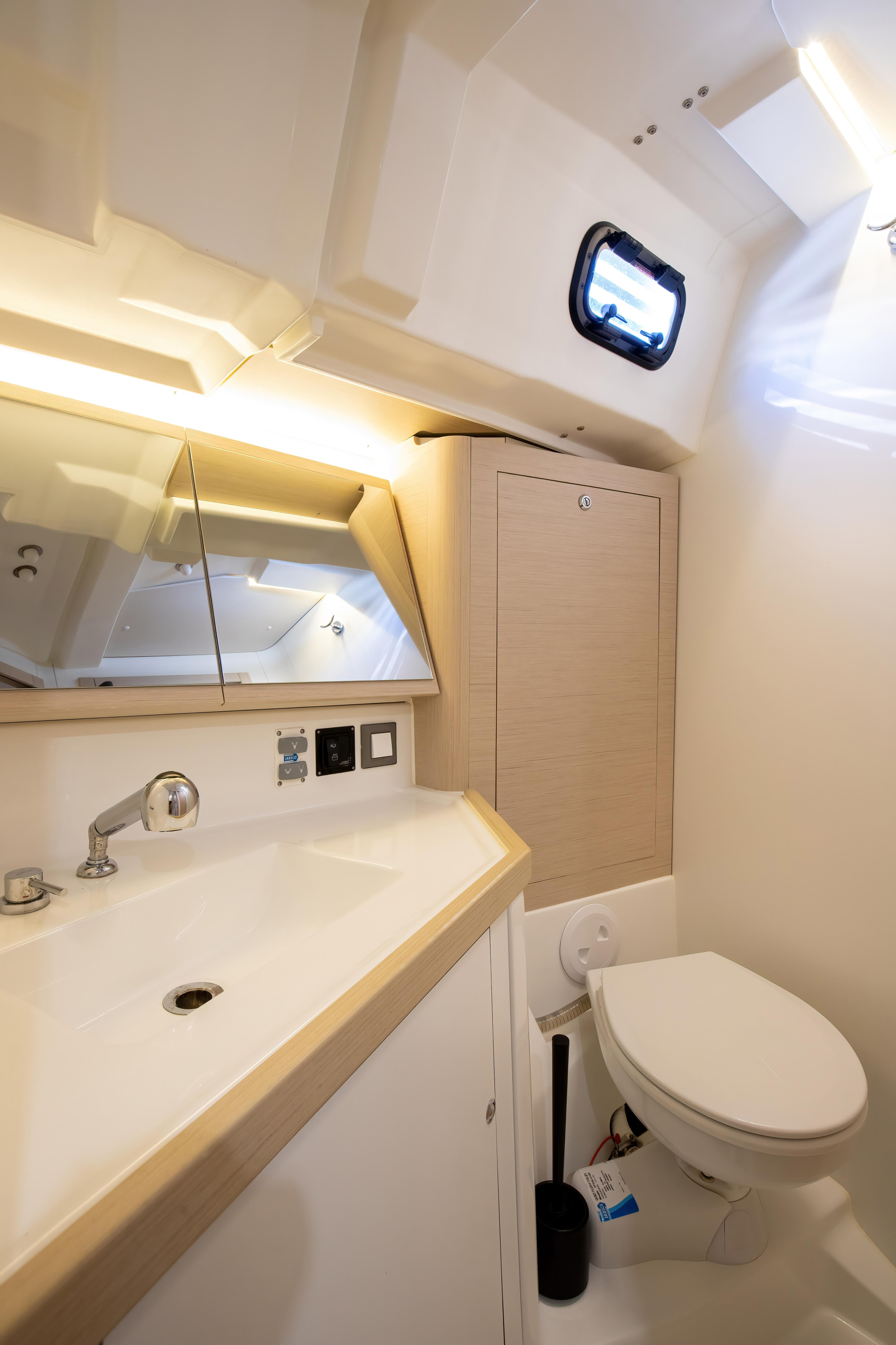 Oceanis 46.1 (5 cab) — photo 20