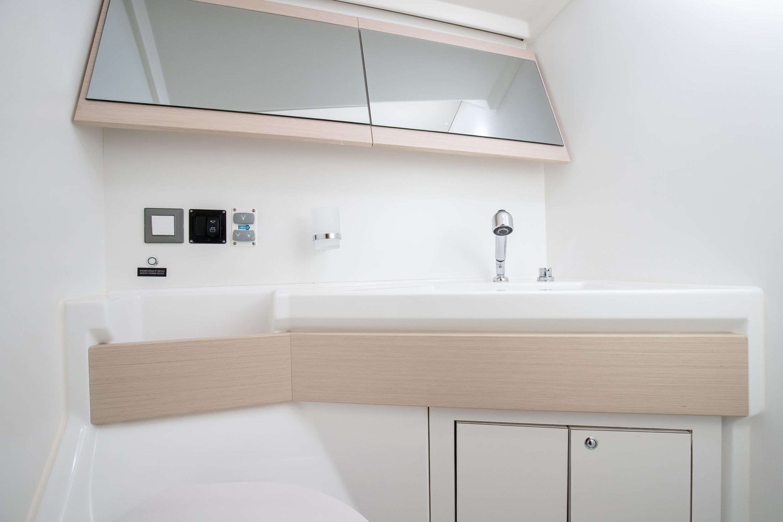 Oceanis 46.1 (5 cab) — photo 14