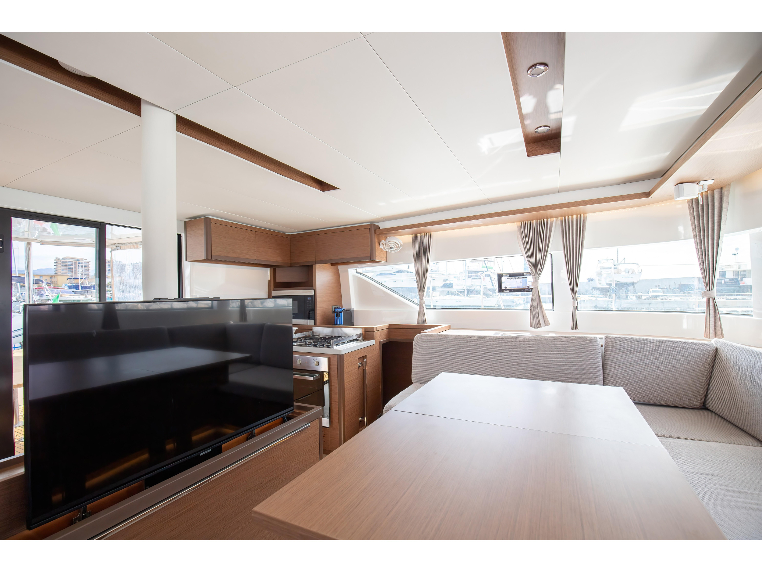 Lagoon 50 (6 cab) — photo 15