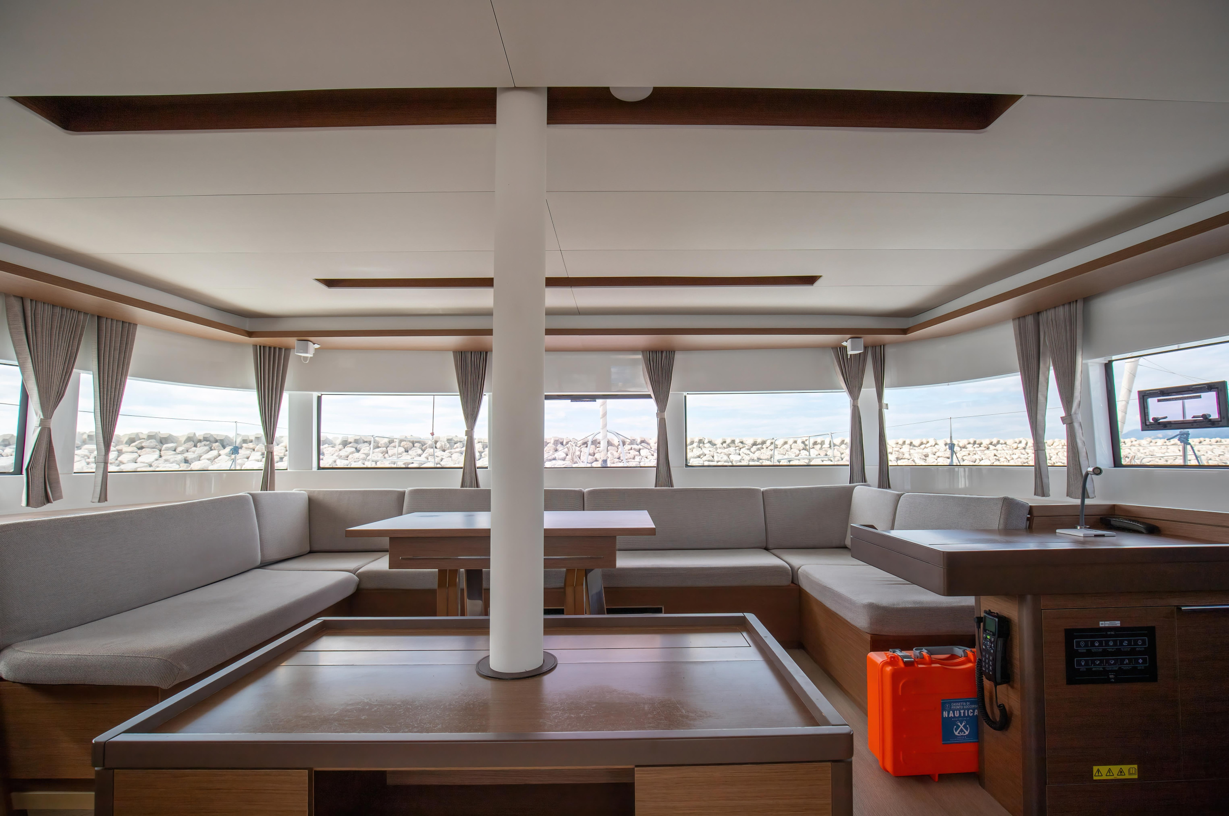 Lagoon 50 (6 cab) — photo 10