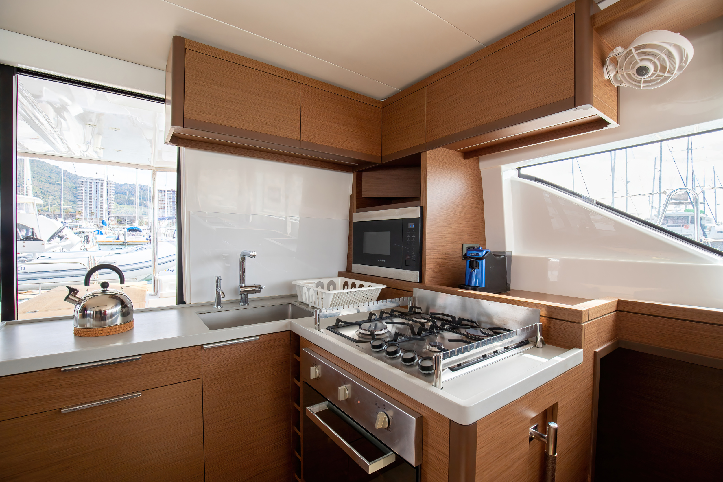 Lagoon 50 (6 cab) — photo 7