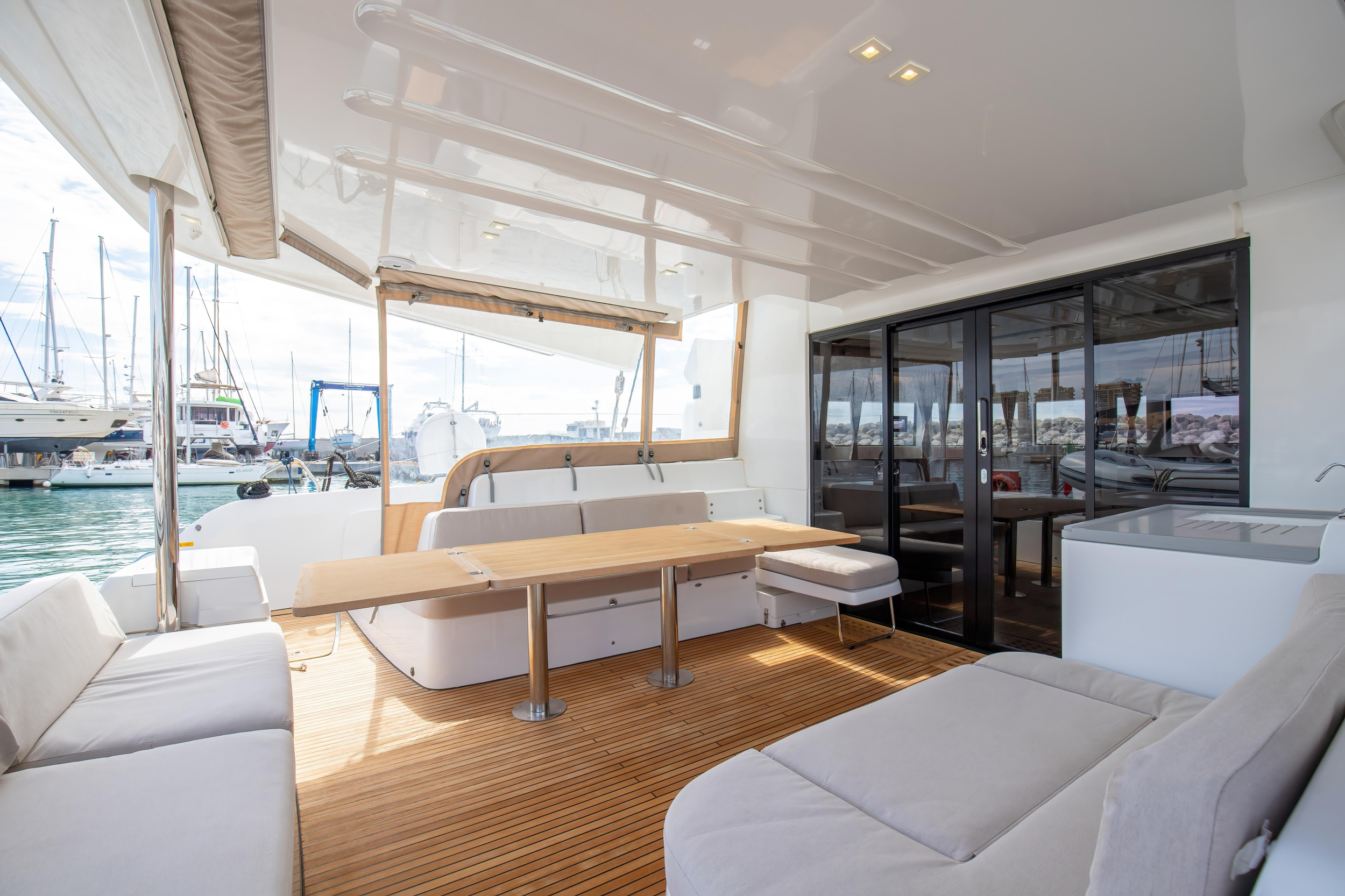 Lagoon 50 (6 cab) — photo 24