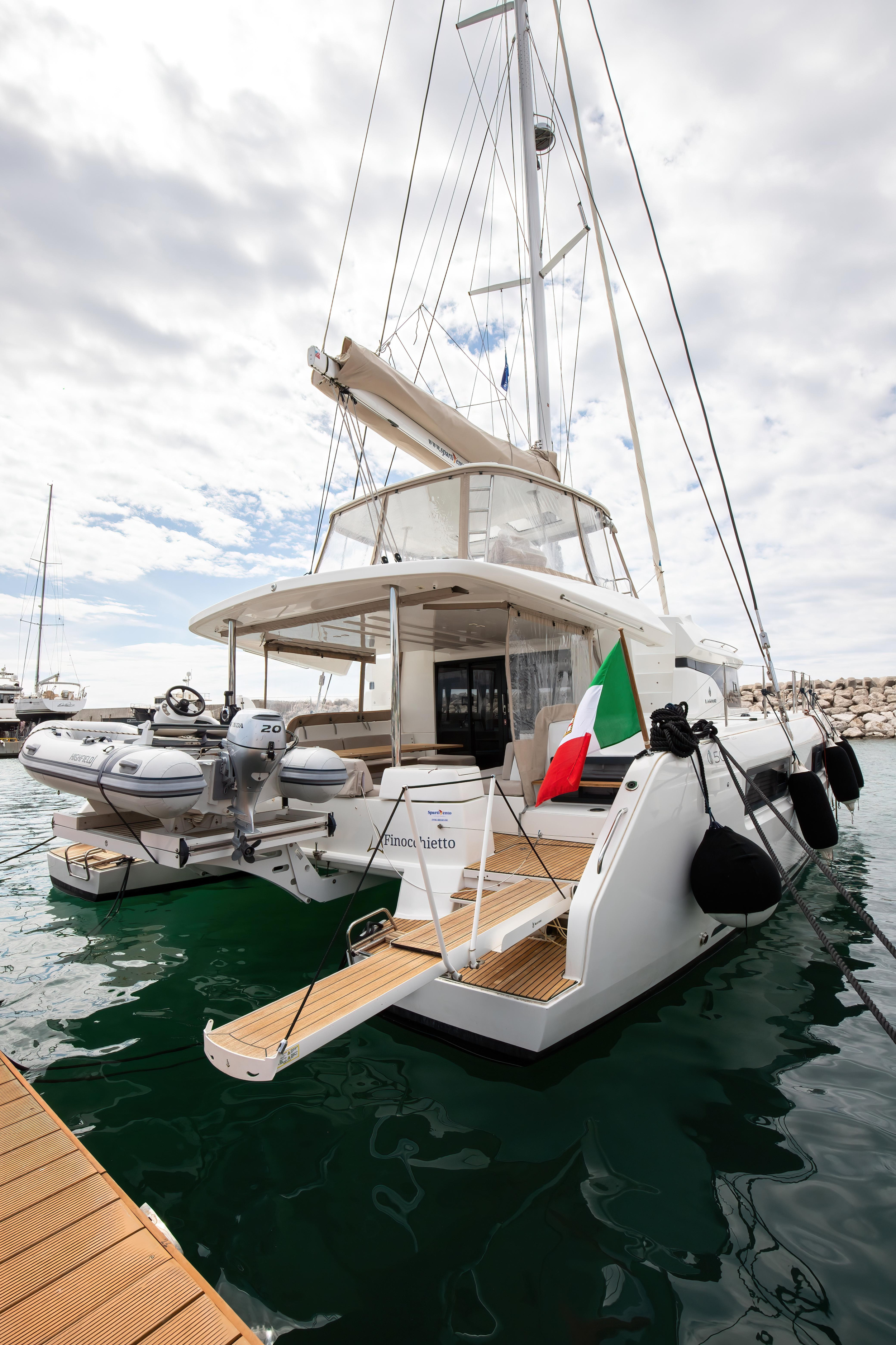 Lagoon 50 (6 cab) — photo 2
