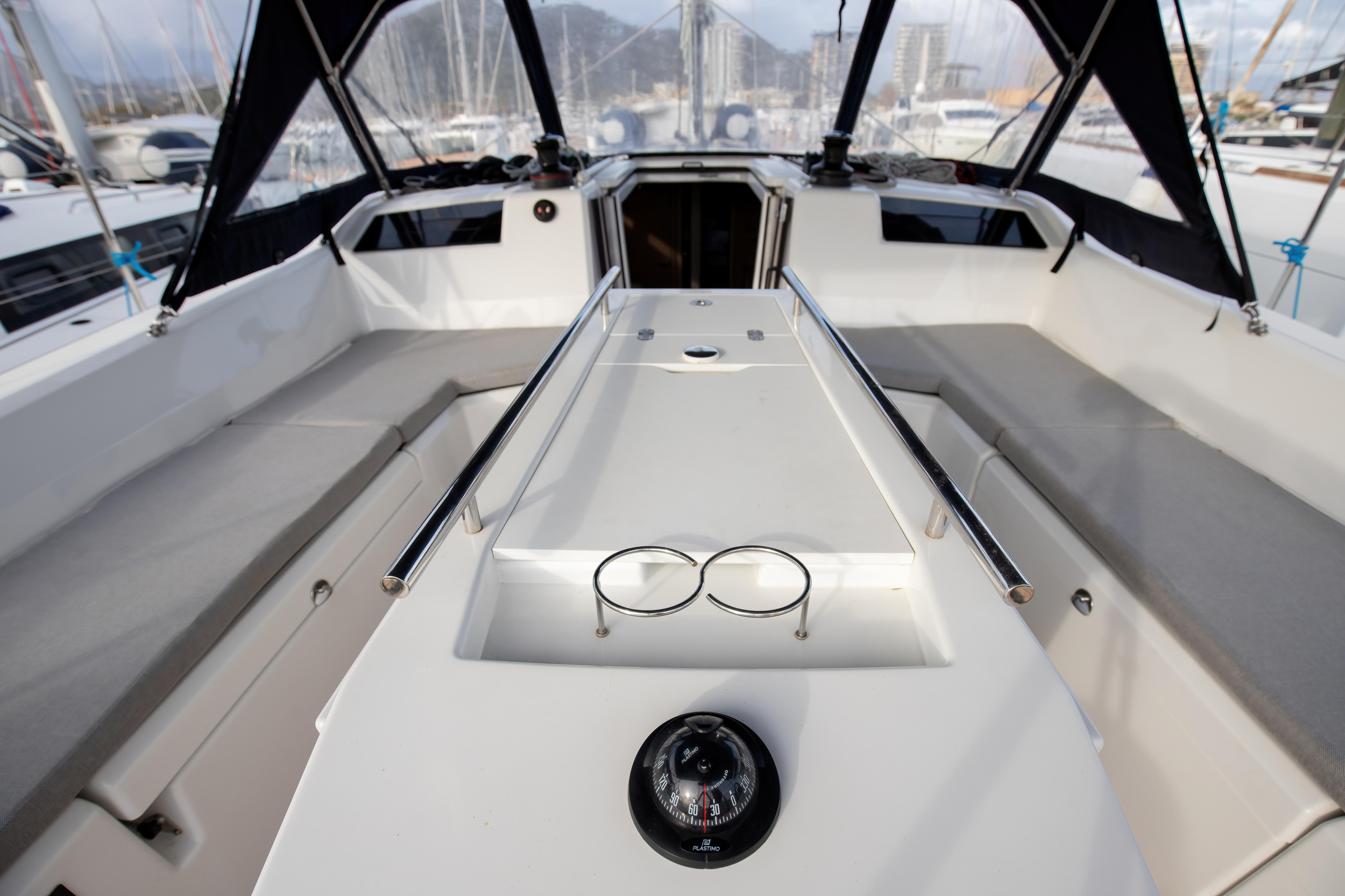 Oceanis 40.1 — photo 19