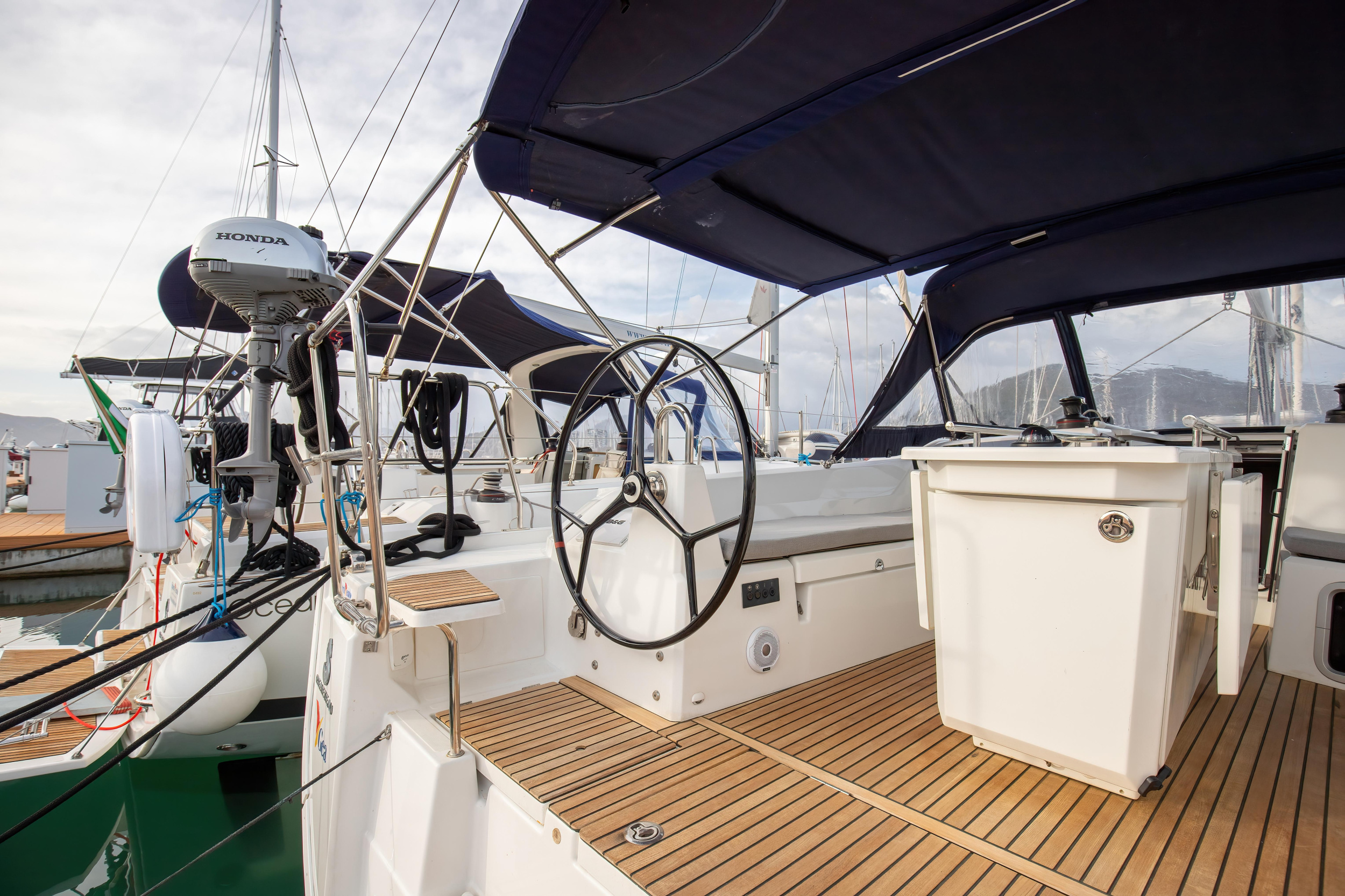 Oceanis 40.1 — photo 10