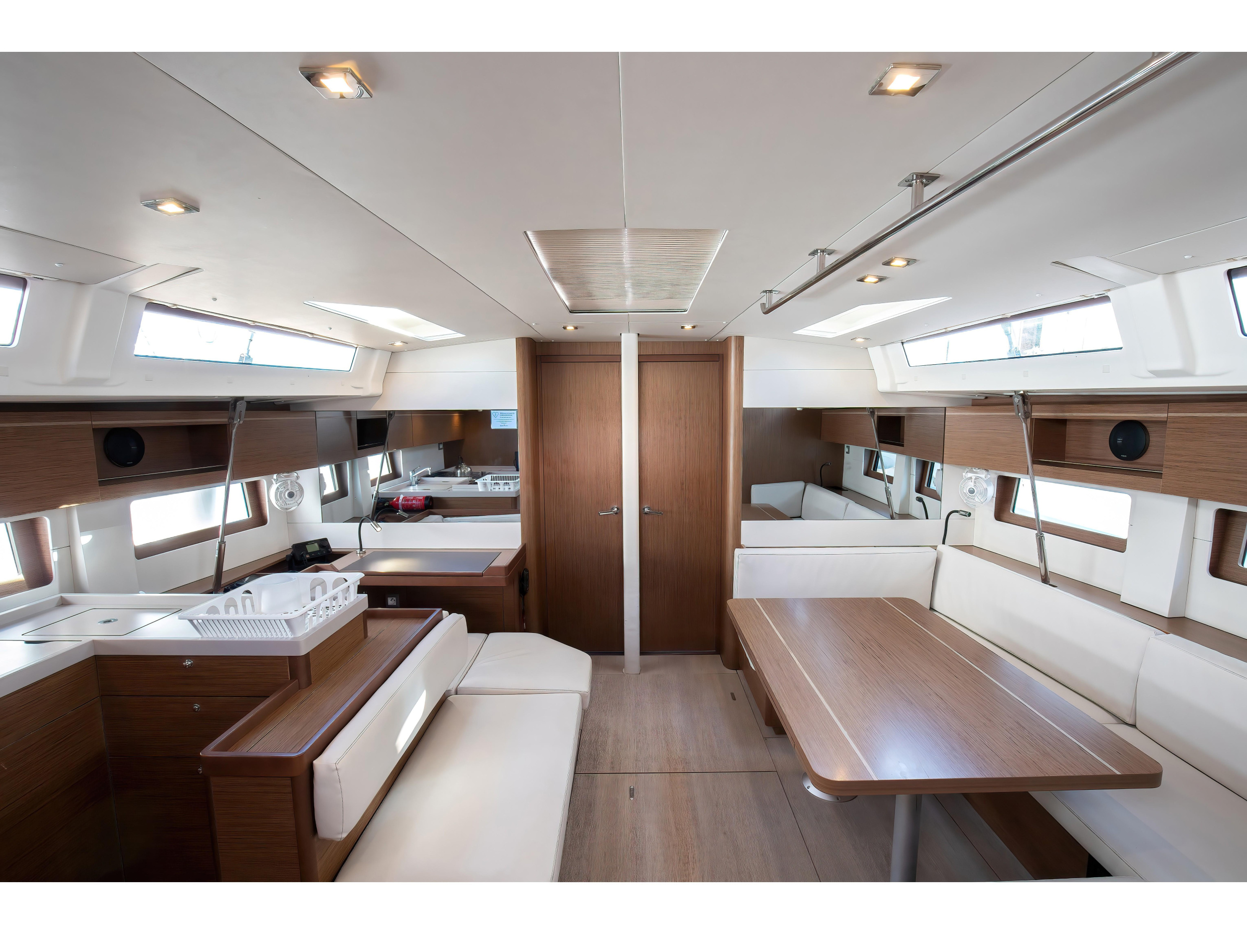 Oceanis 51.1 — photo 3