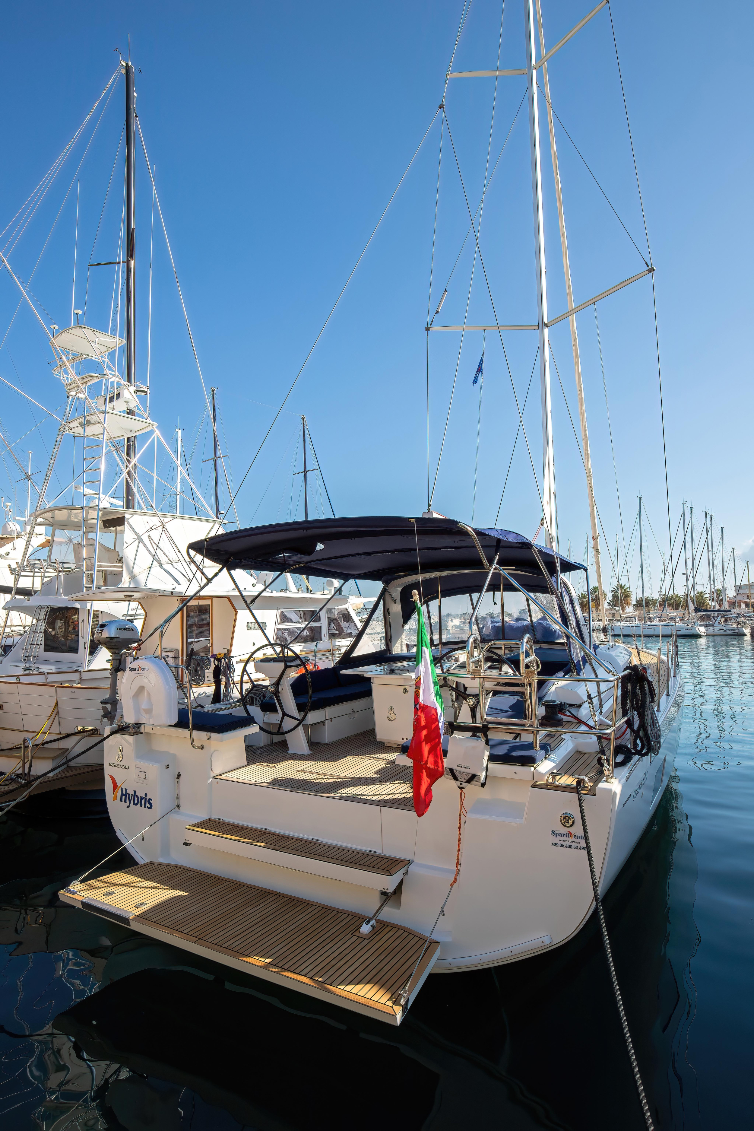 Oceanis 51.1 — photo 22