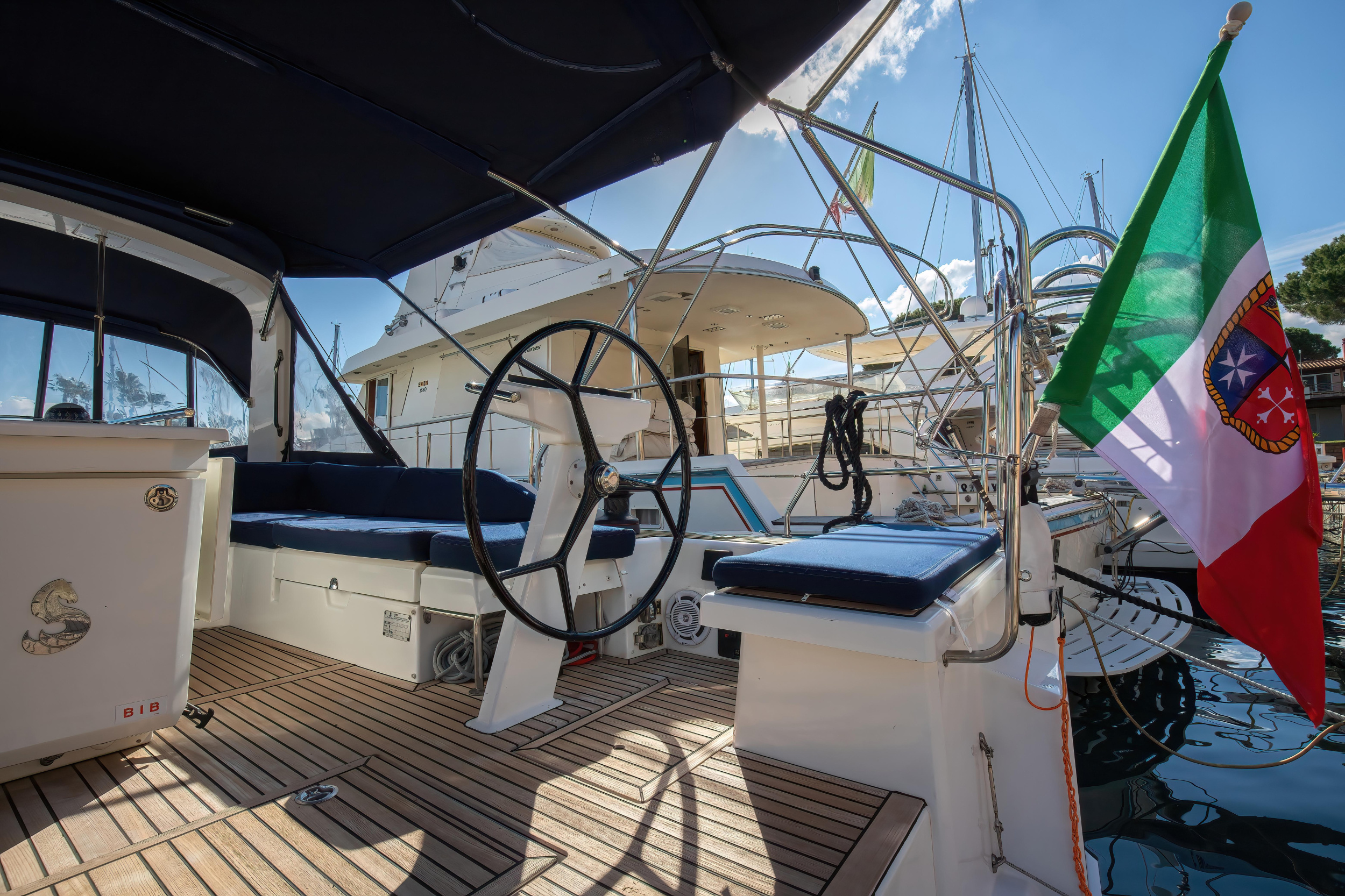 Oceanis 51.1 — photo 20