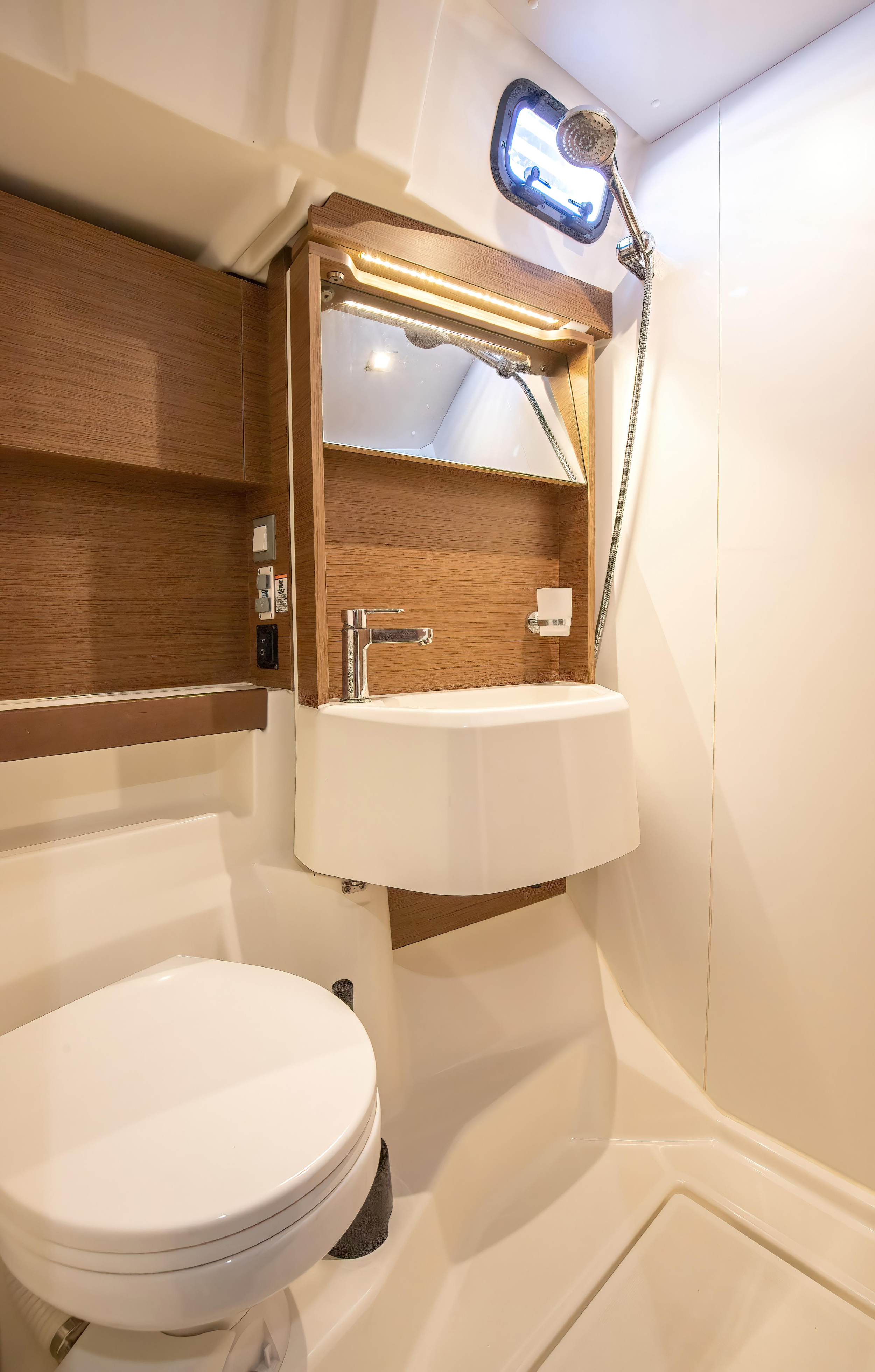 Oceanis 51.1 — photo 14