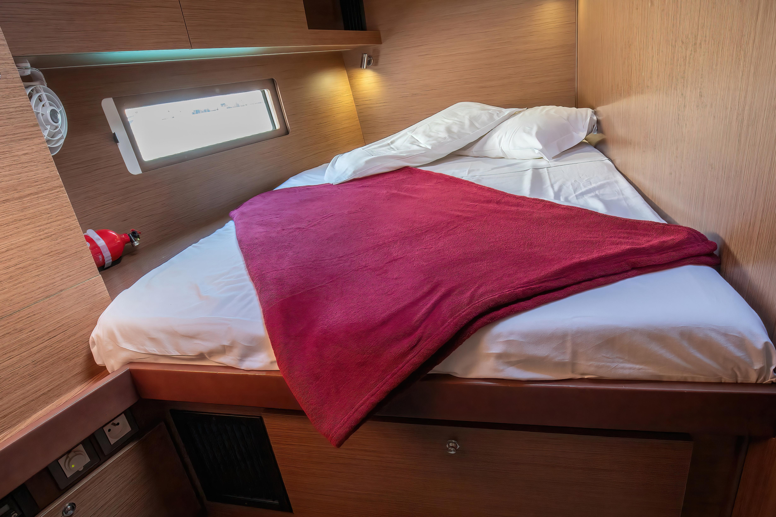 Oceanis 51.1 — photo 13