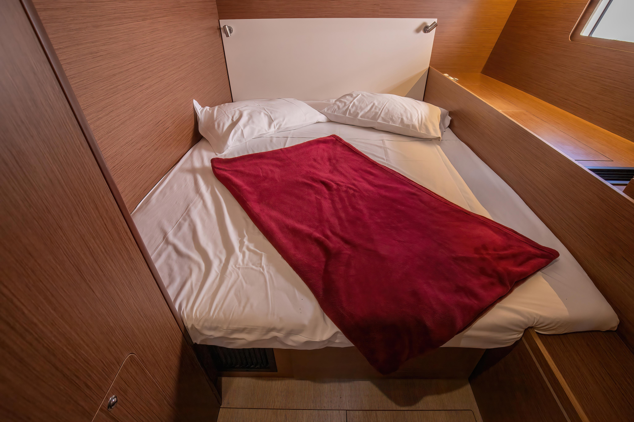 Oceanis 51.1 — photo 16