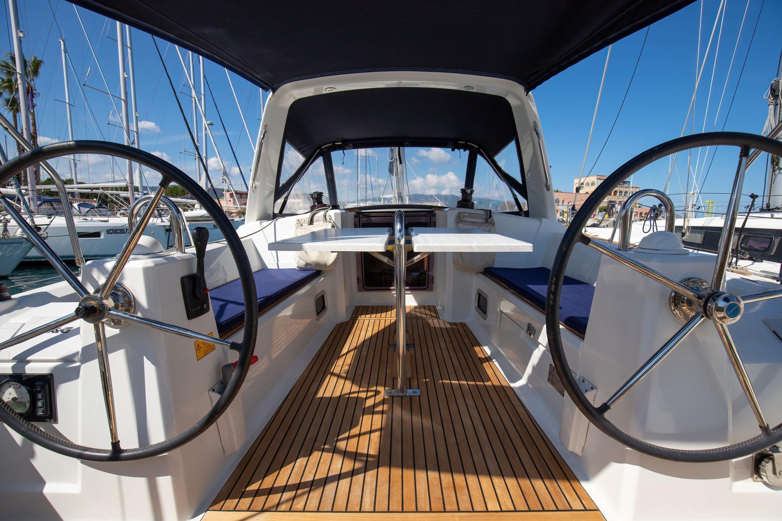 Oceanis 35.1 — photo 12