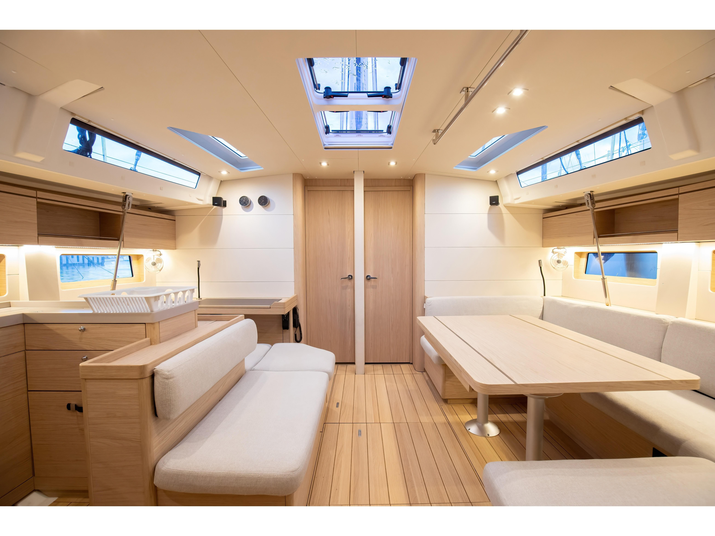 Oceanis 51.1 (4 cab) — photo 11