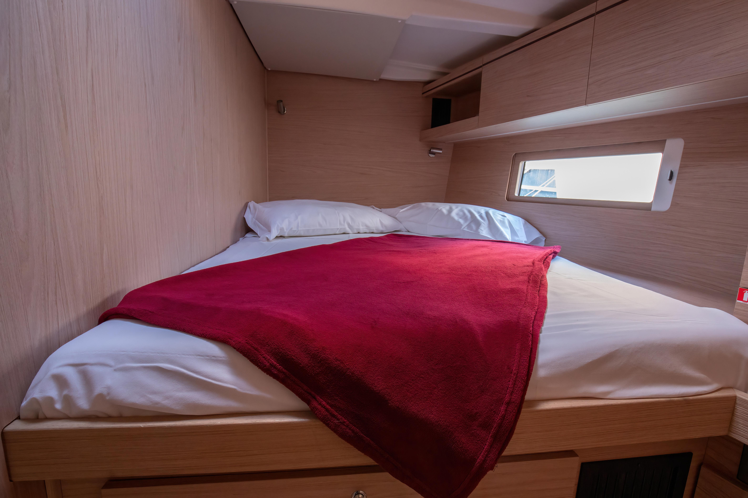 Oceanis 51.1 (4 cab) — photo 17