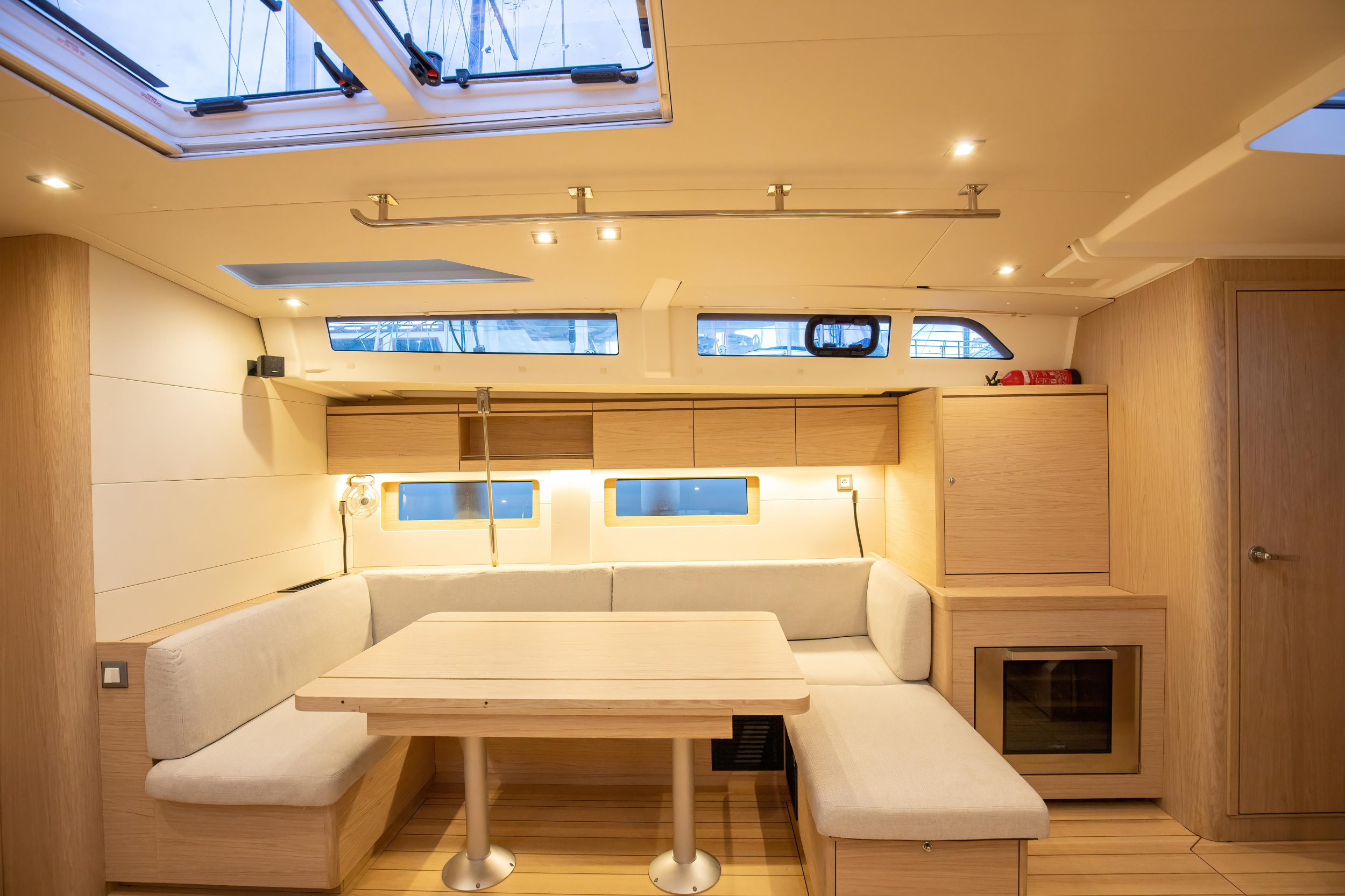 Oceanis 51.1 (4 cab) — photo 31