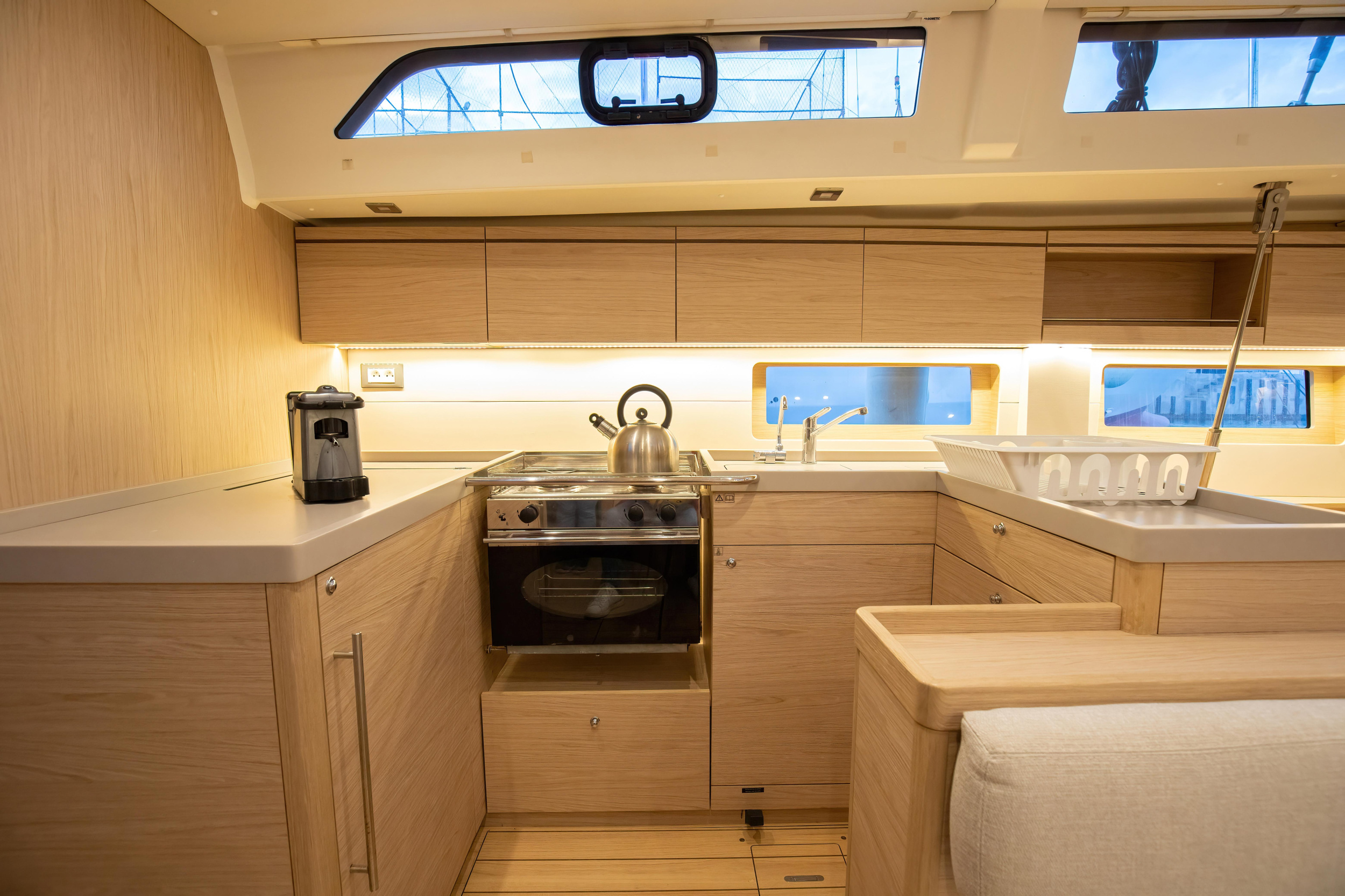 Oceanis 51.1 (4 cab) — photo 19