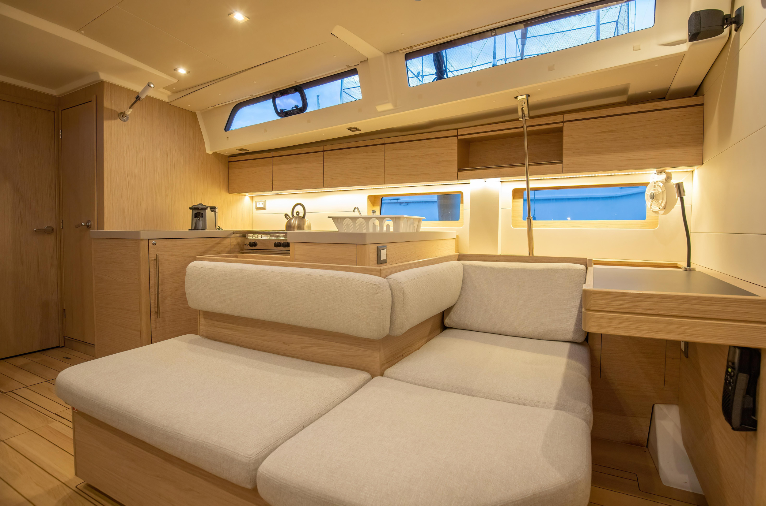 Oceanis 51.1 (4 cab) — photo 34