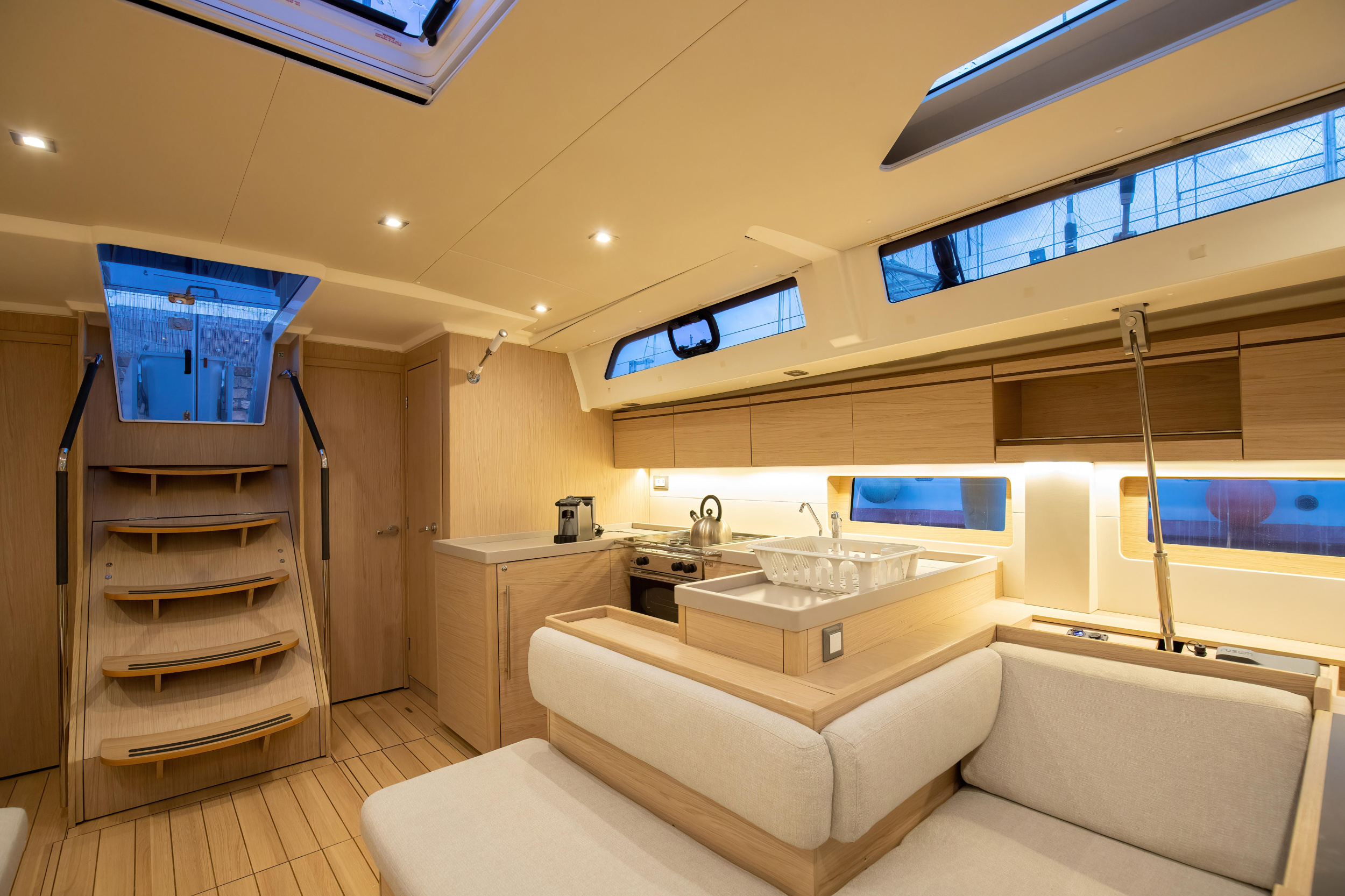 Oceanis 51.1 (4 cab) — photo 22
