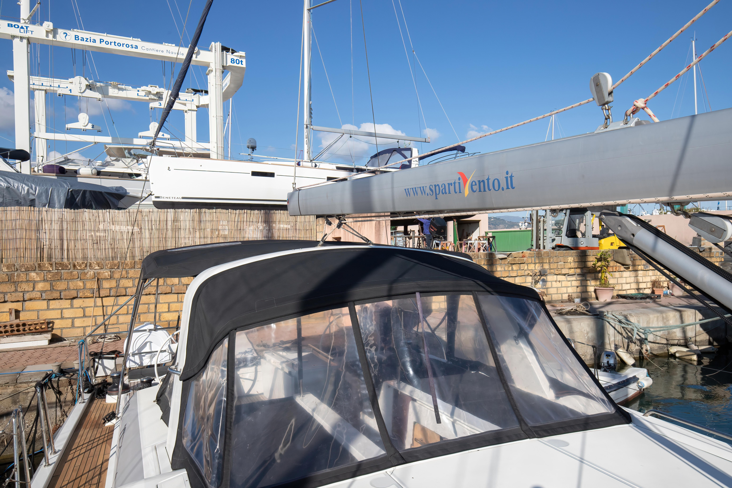 Oceanis 51.1 (4 cab) — photo 8