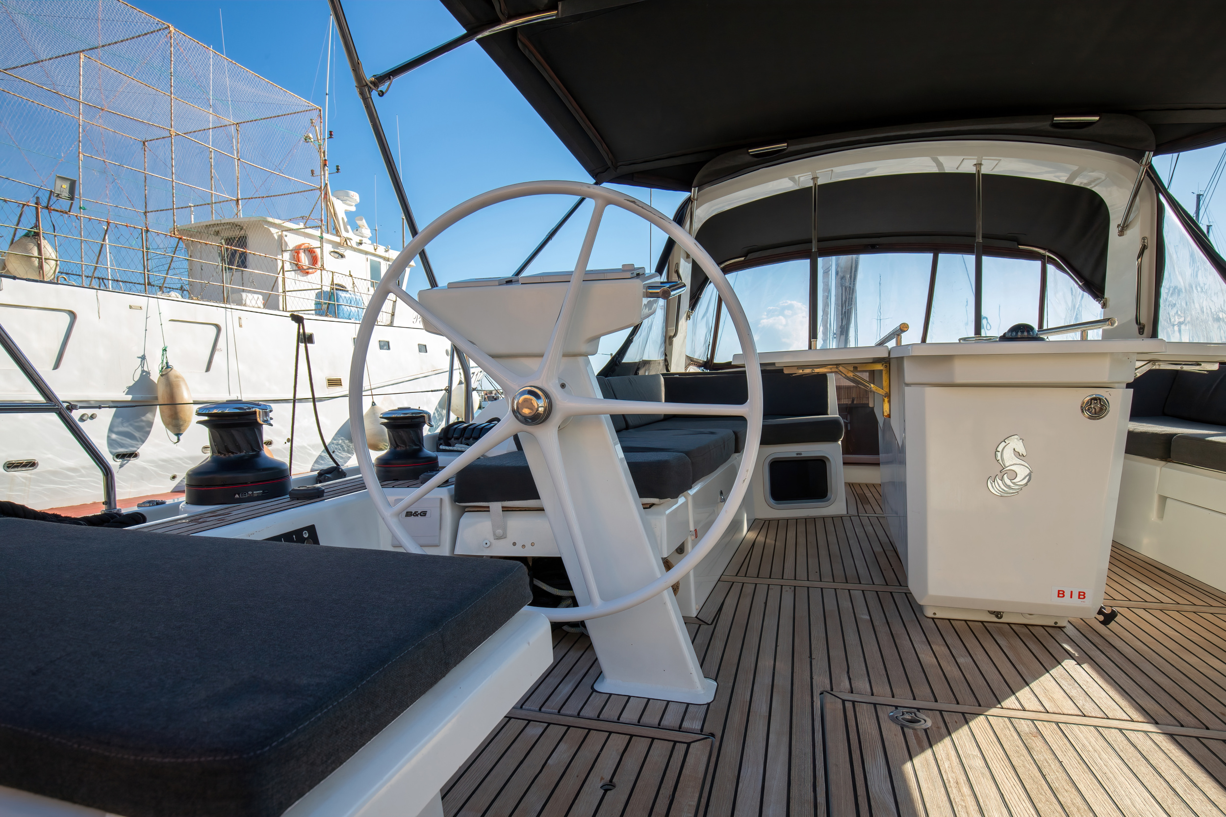 Oceanis 51.1 (4 cab) — photo 10