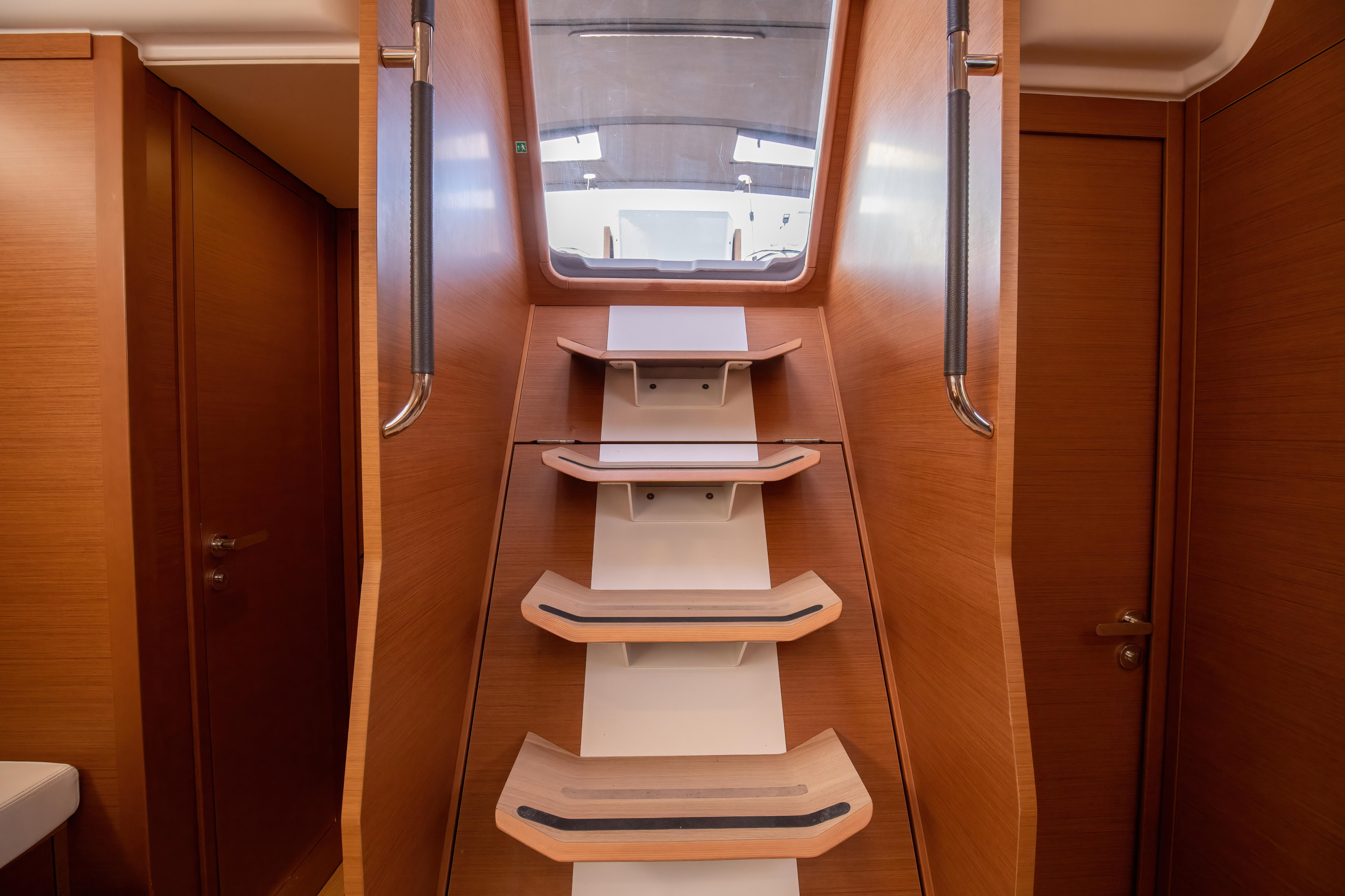 Jeanneau 54 - 5cab — photo 9