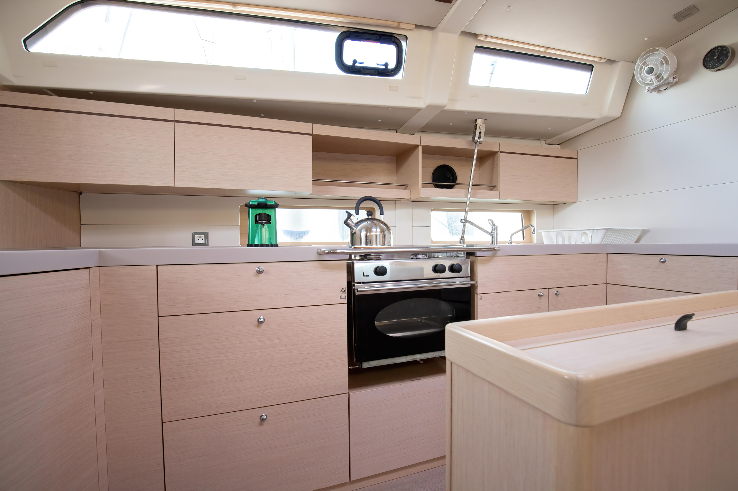 Oceanis 46.1 (bunk cab) — photo 25