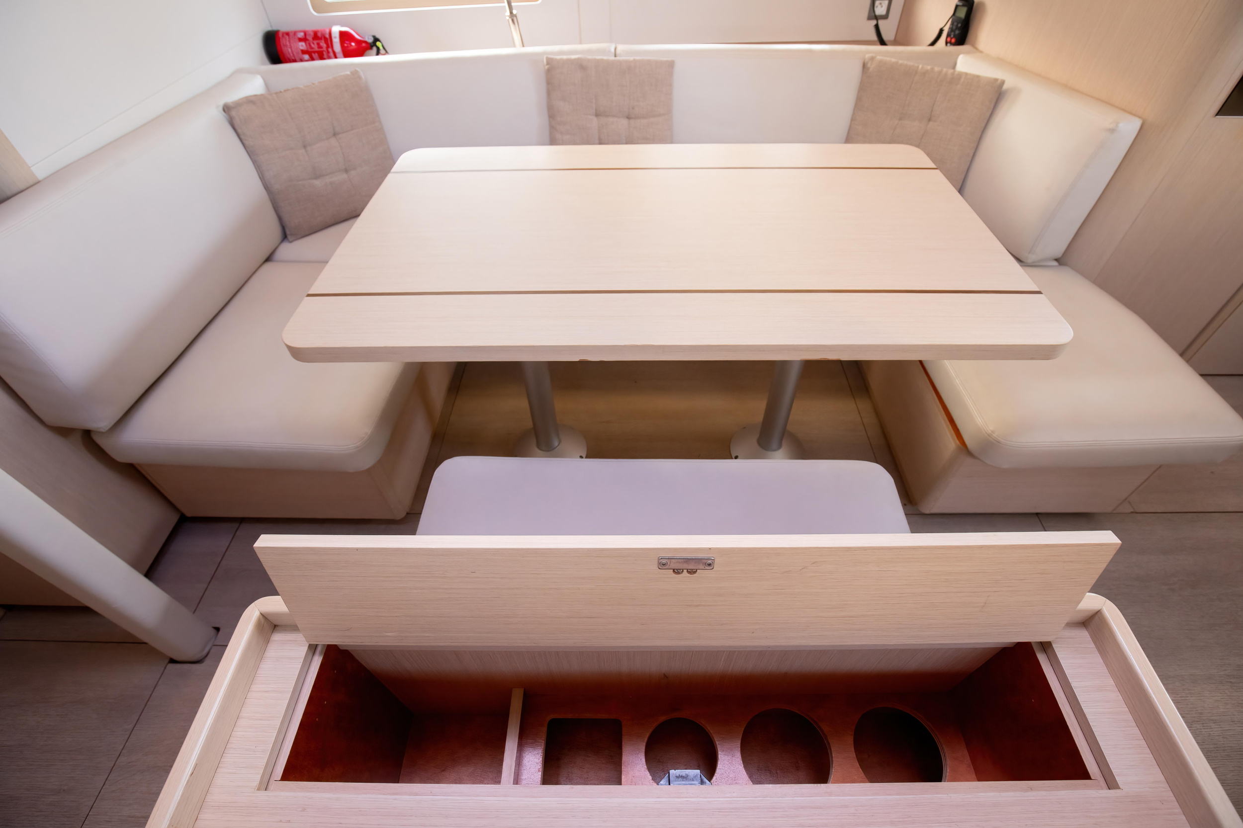 Oceanis 46.1 (bunk cab) — photo 15