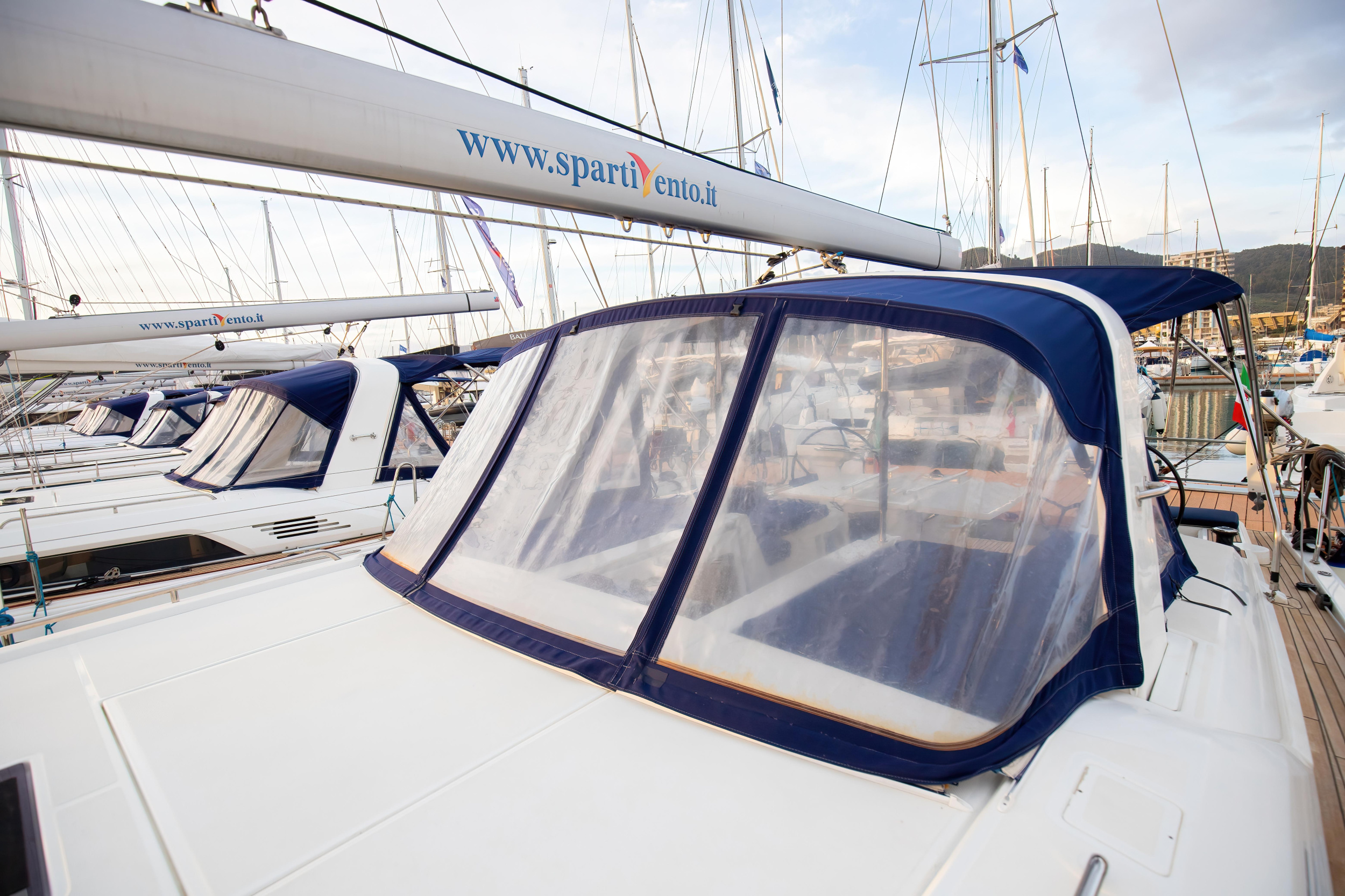 Oceanis 46.1 (bunk cab) — photo 33