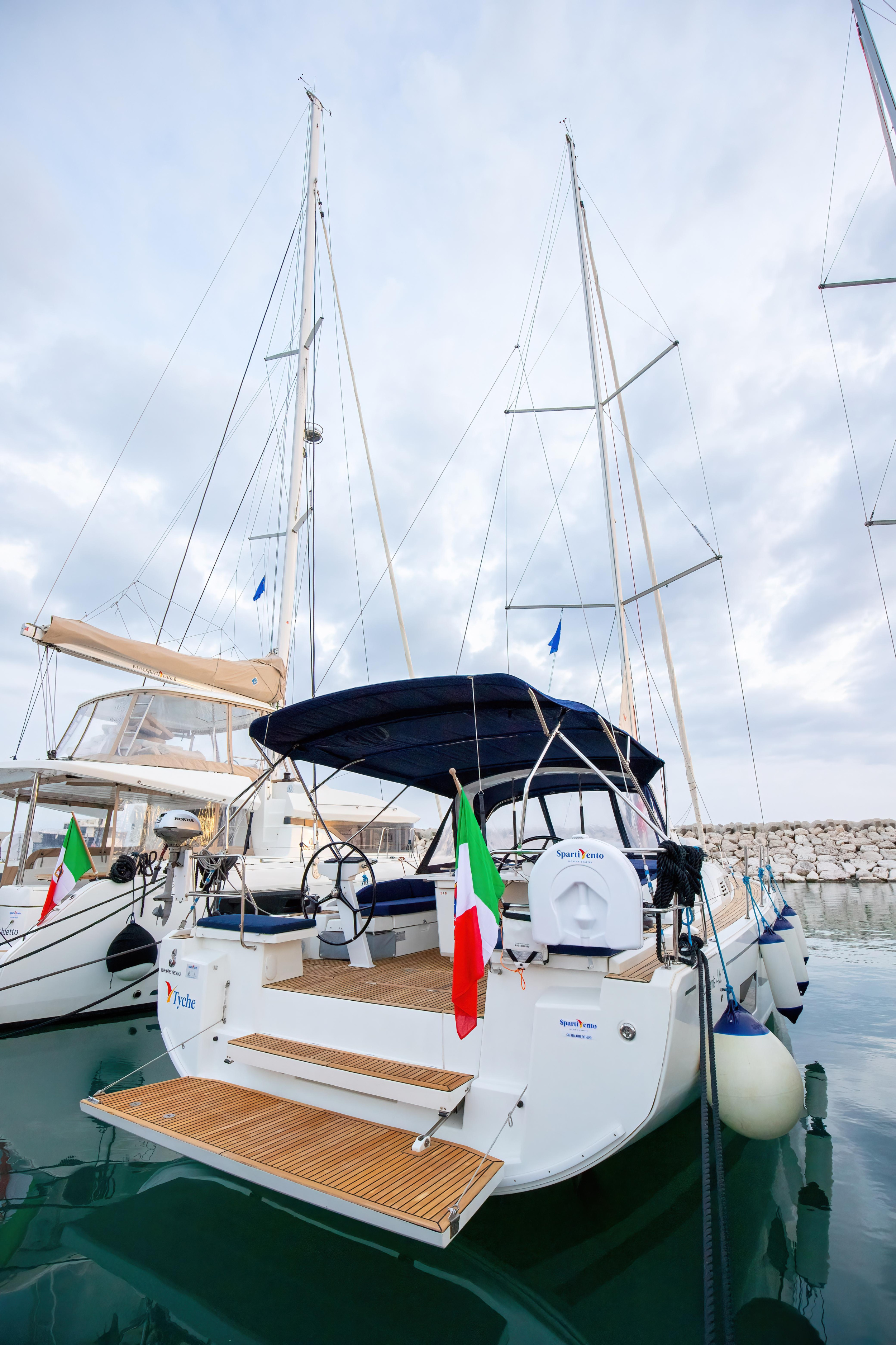 Oceanis 46.1 (bunk cab) — photo 8