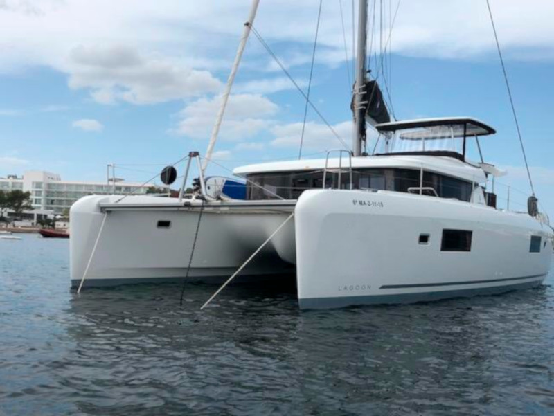 Lagoon 42 Version 3 Cabinas Full Equipe — photo 10