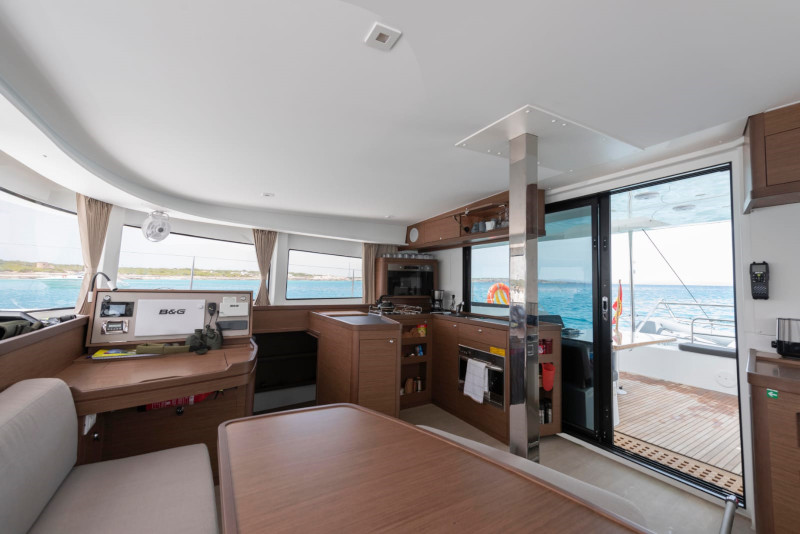 Lagoon 42 Version 3 Cabinas Full Equipe — photo 6