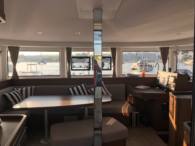 Lagoon 42 Version 3 Cabinas Full Equipe — photo 8