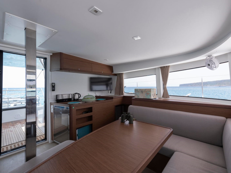 Lagoon 42 Version 3 Cabinas Full Equipe — photo 3
