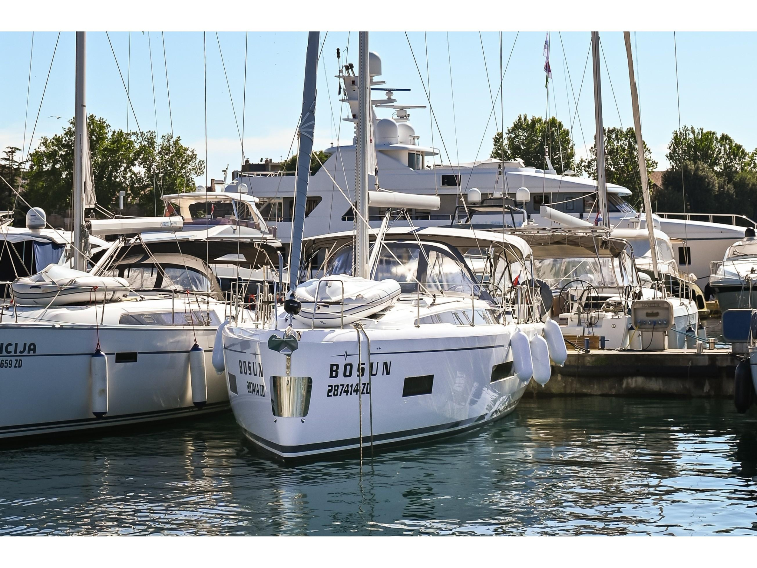 Bavaria C46 — photo 1