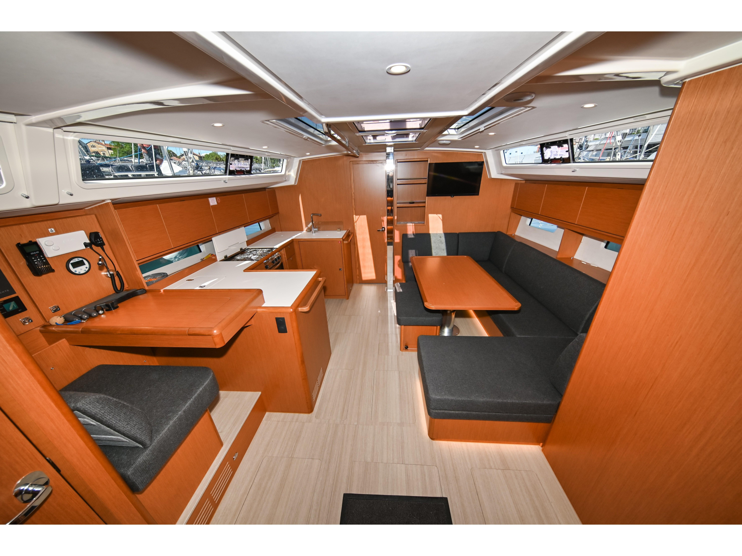 Bavaria C46 — photo 46