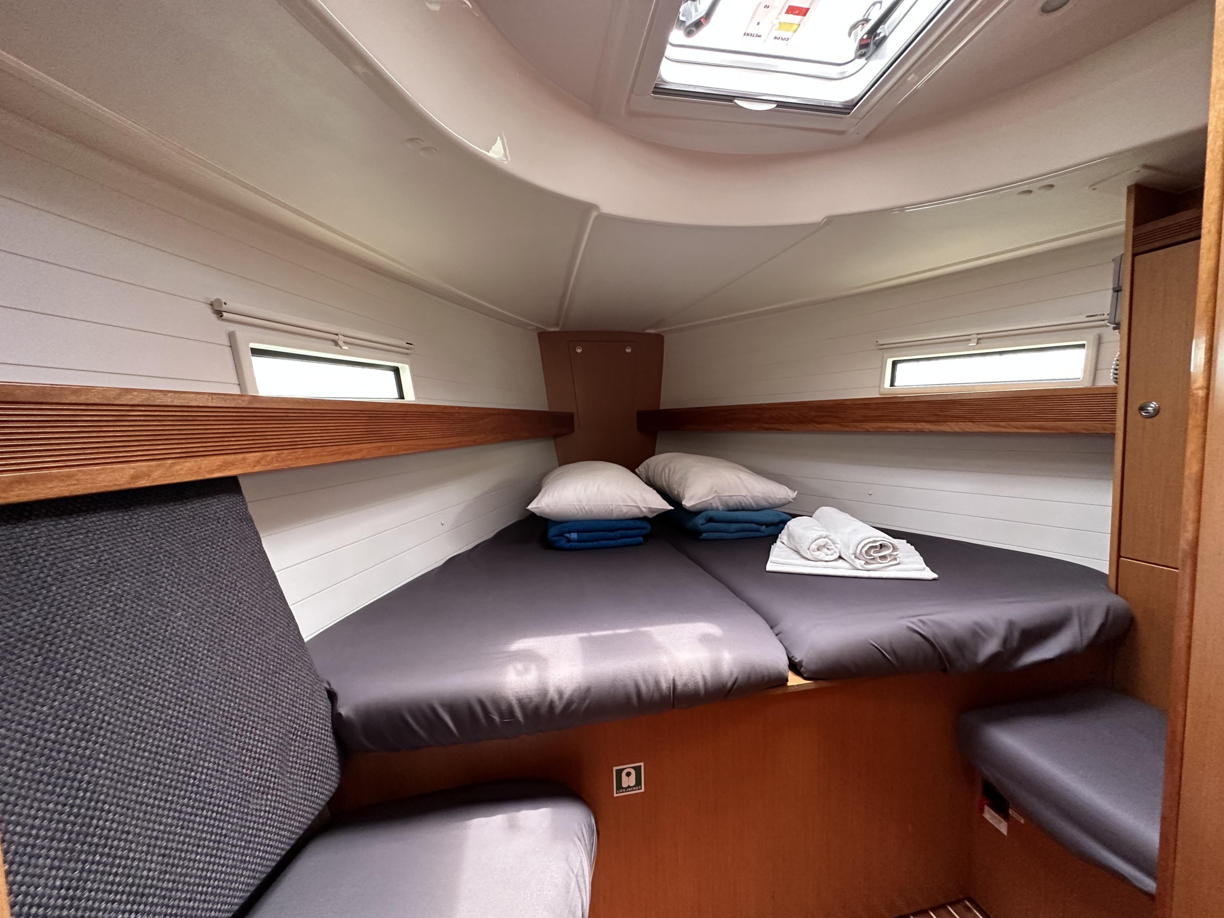 Bavaria Cruiser 40 Voyager — photo 6