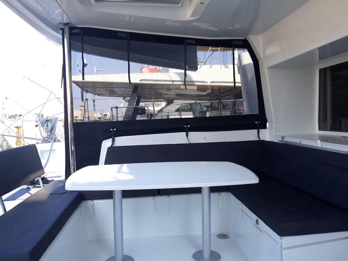 Lagoon 450F — photo 15