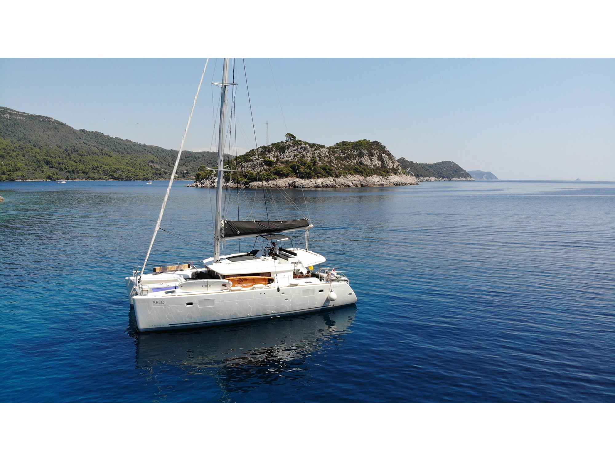 Lagoon 450 F — photo 1