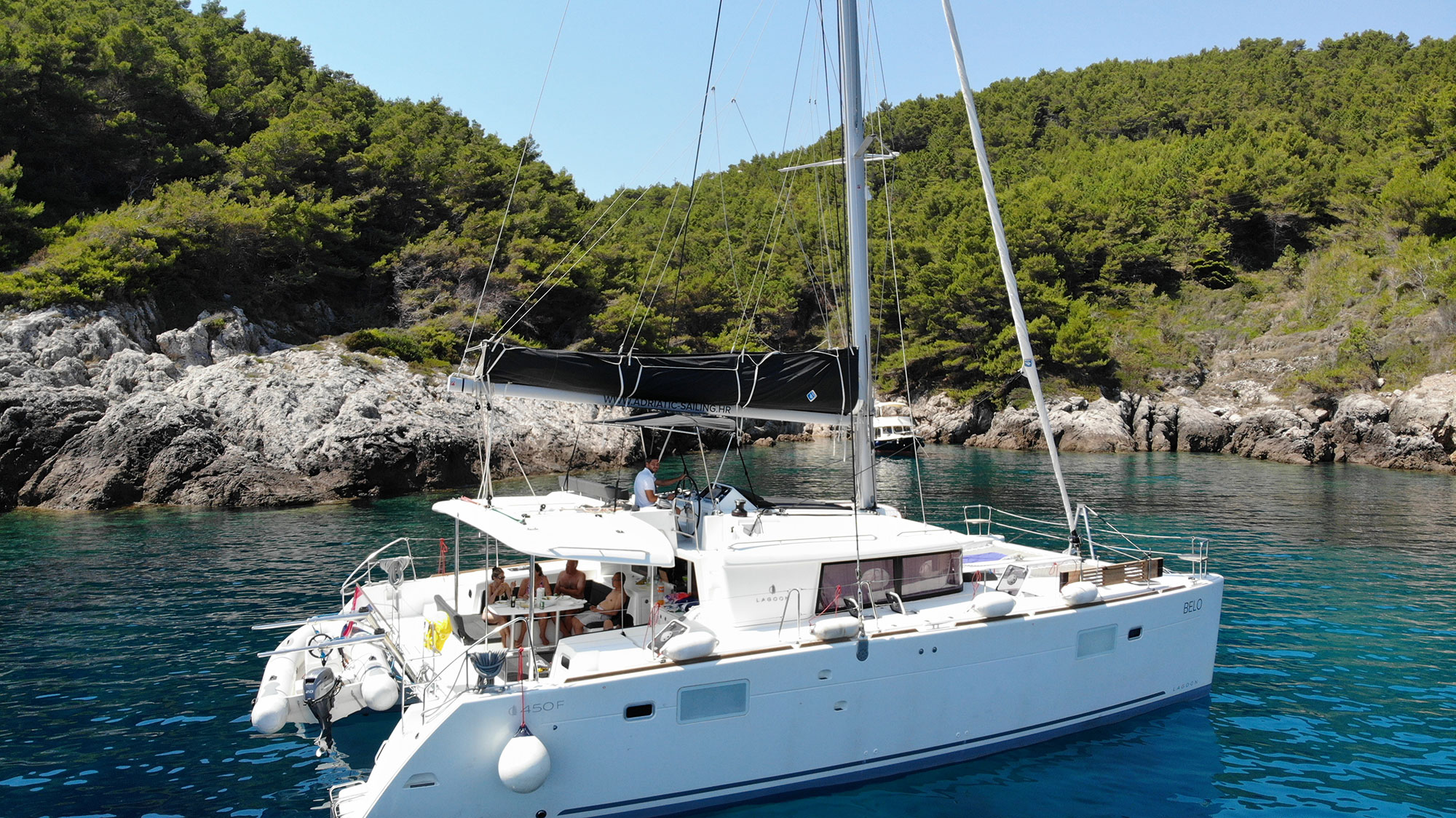 Lagoon 450 F — photo 2