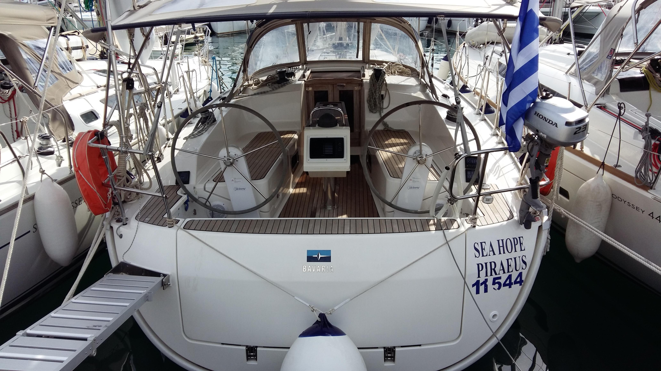 Bavaria Cruiser 37 — photo 14