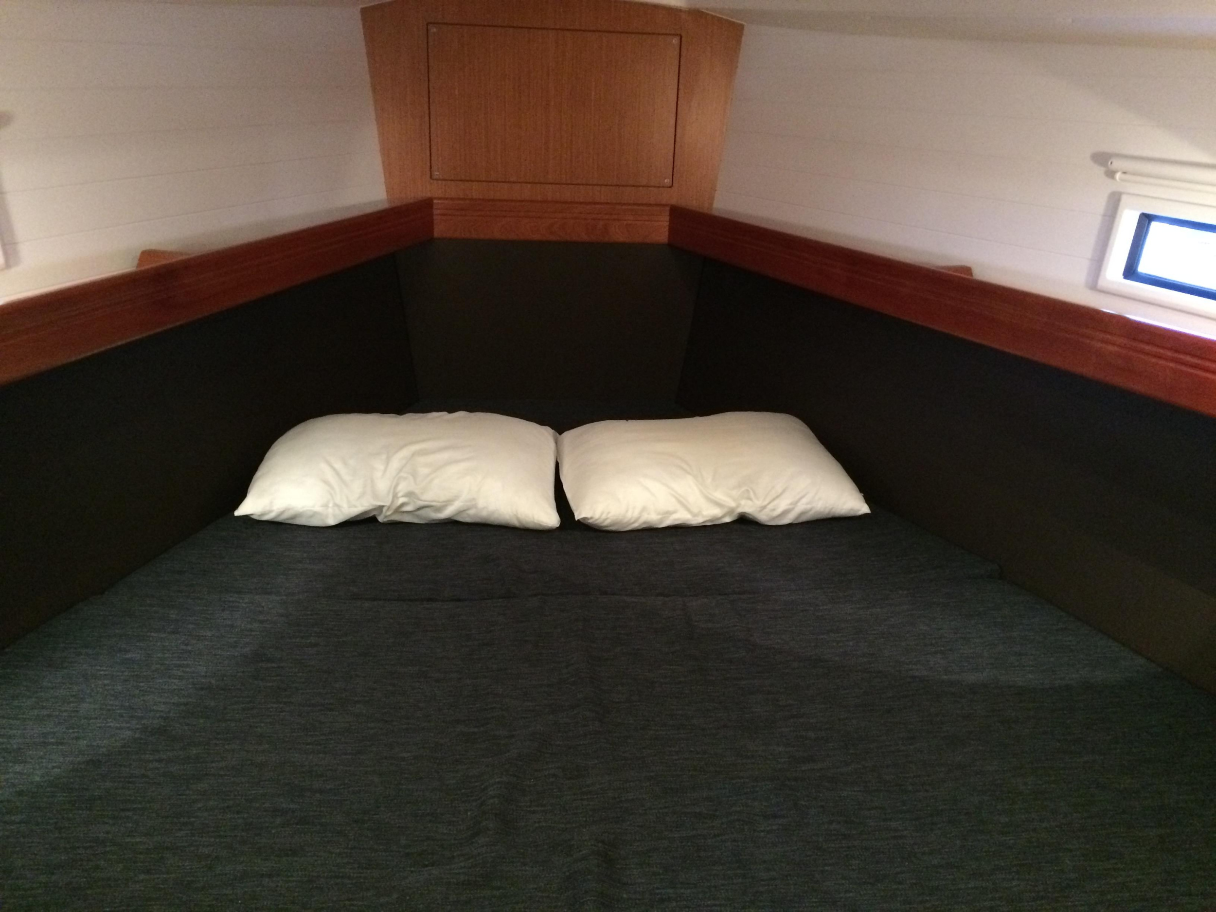 Bavaria Cruiser 37 — photo 21