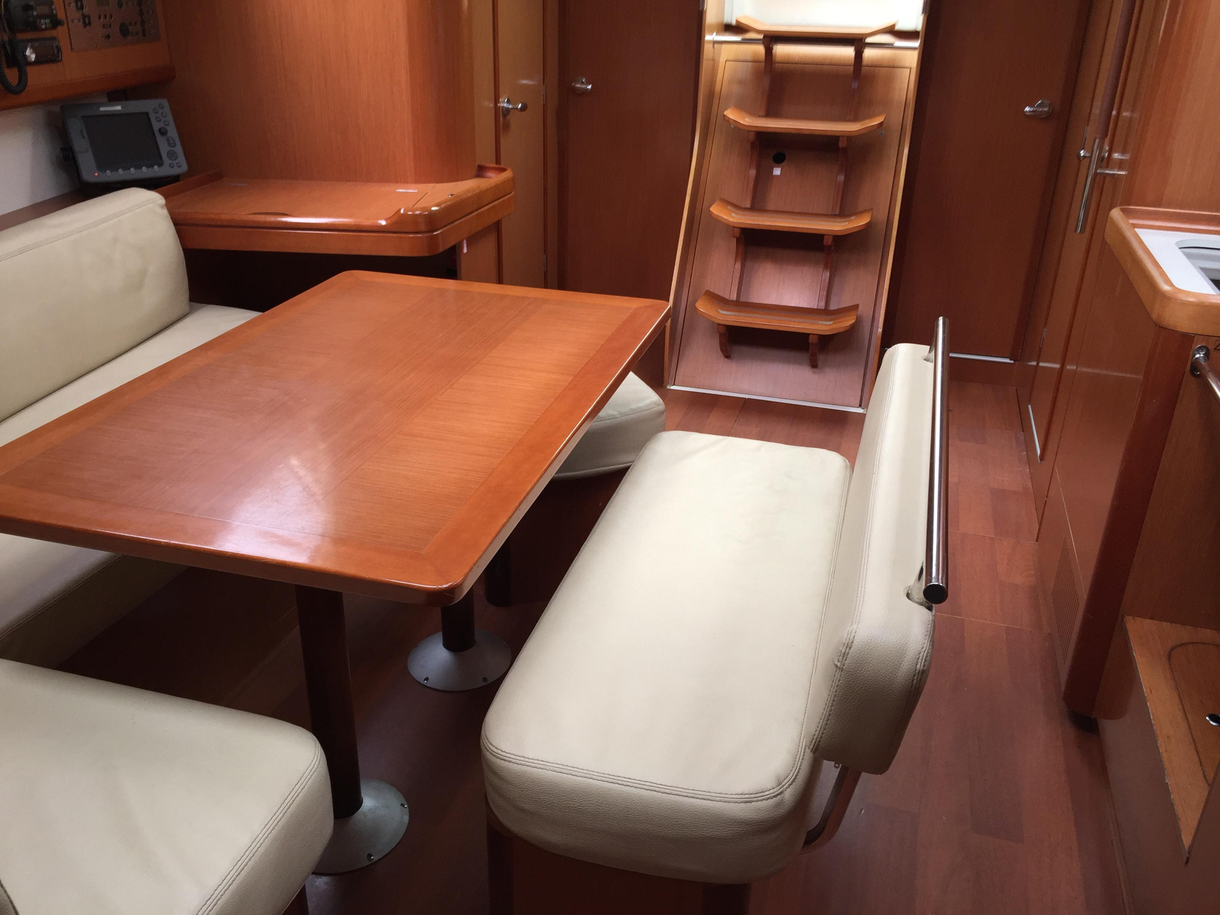 Oceanis 43 — photo 14