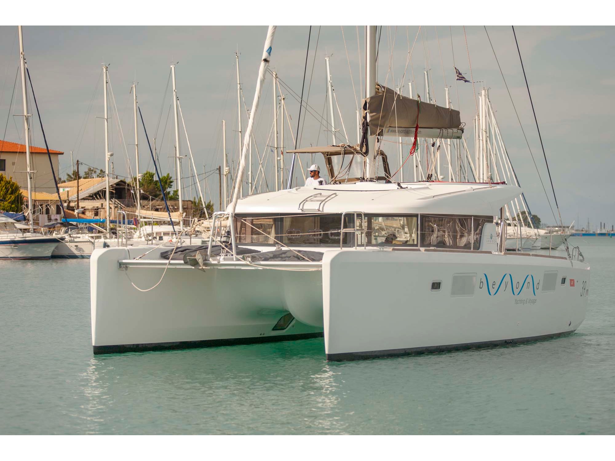Lagoon 39 — photo 1