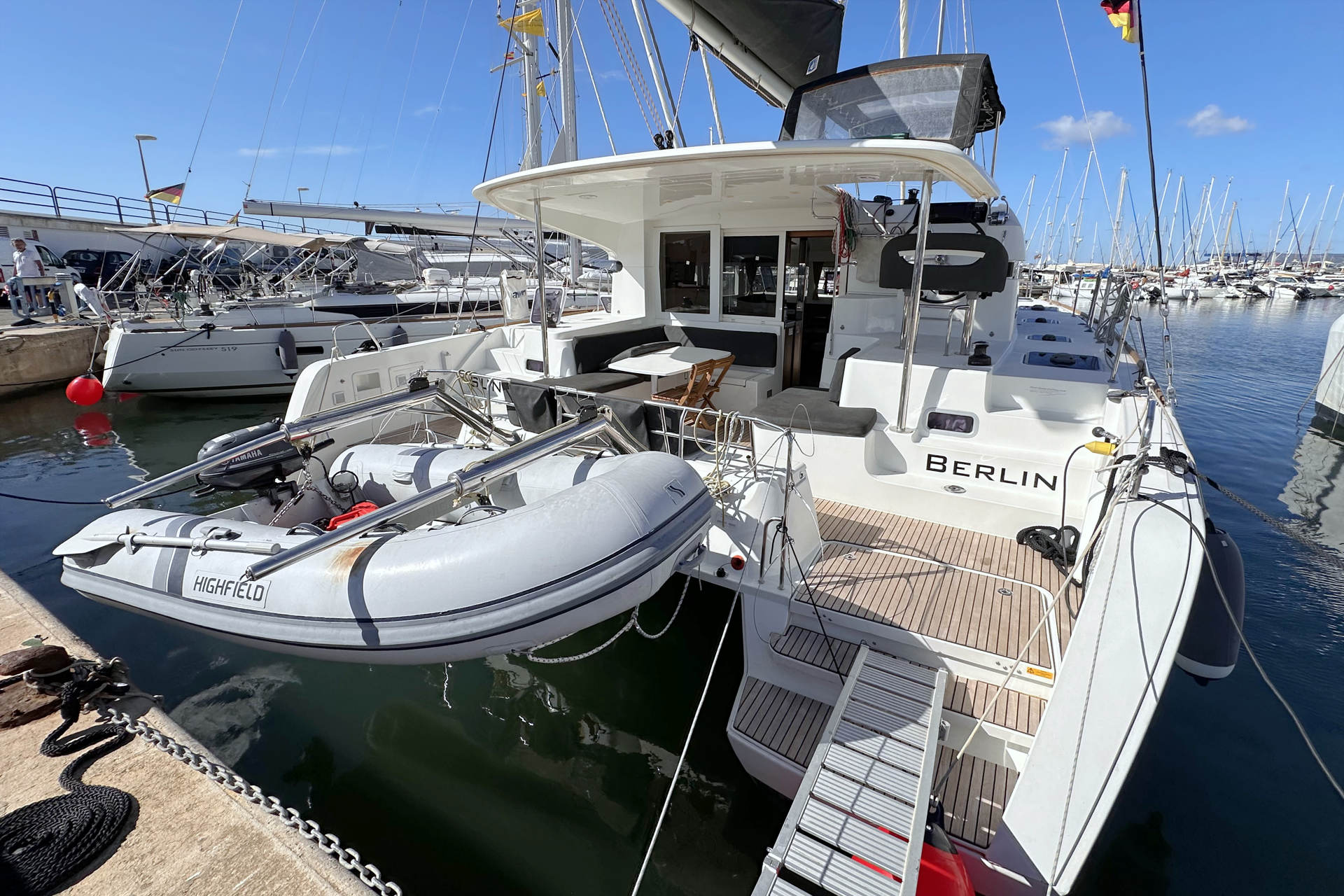 Lagoon 40 — photo 5
