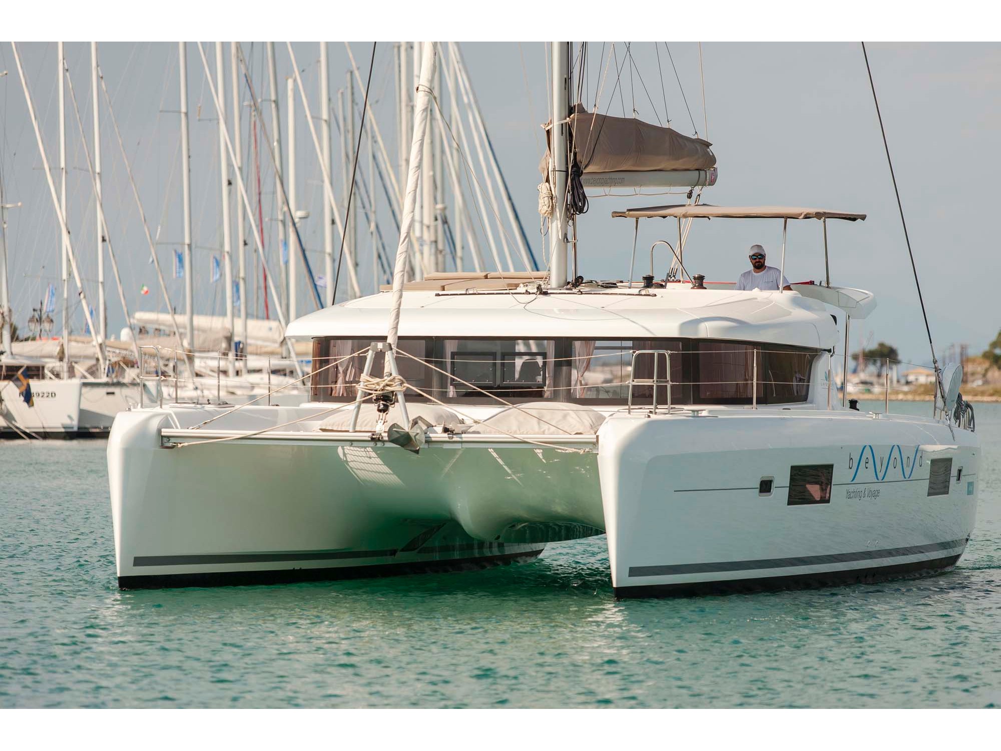 Lagoon 42 — photo 1