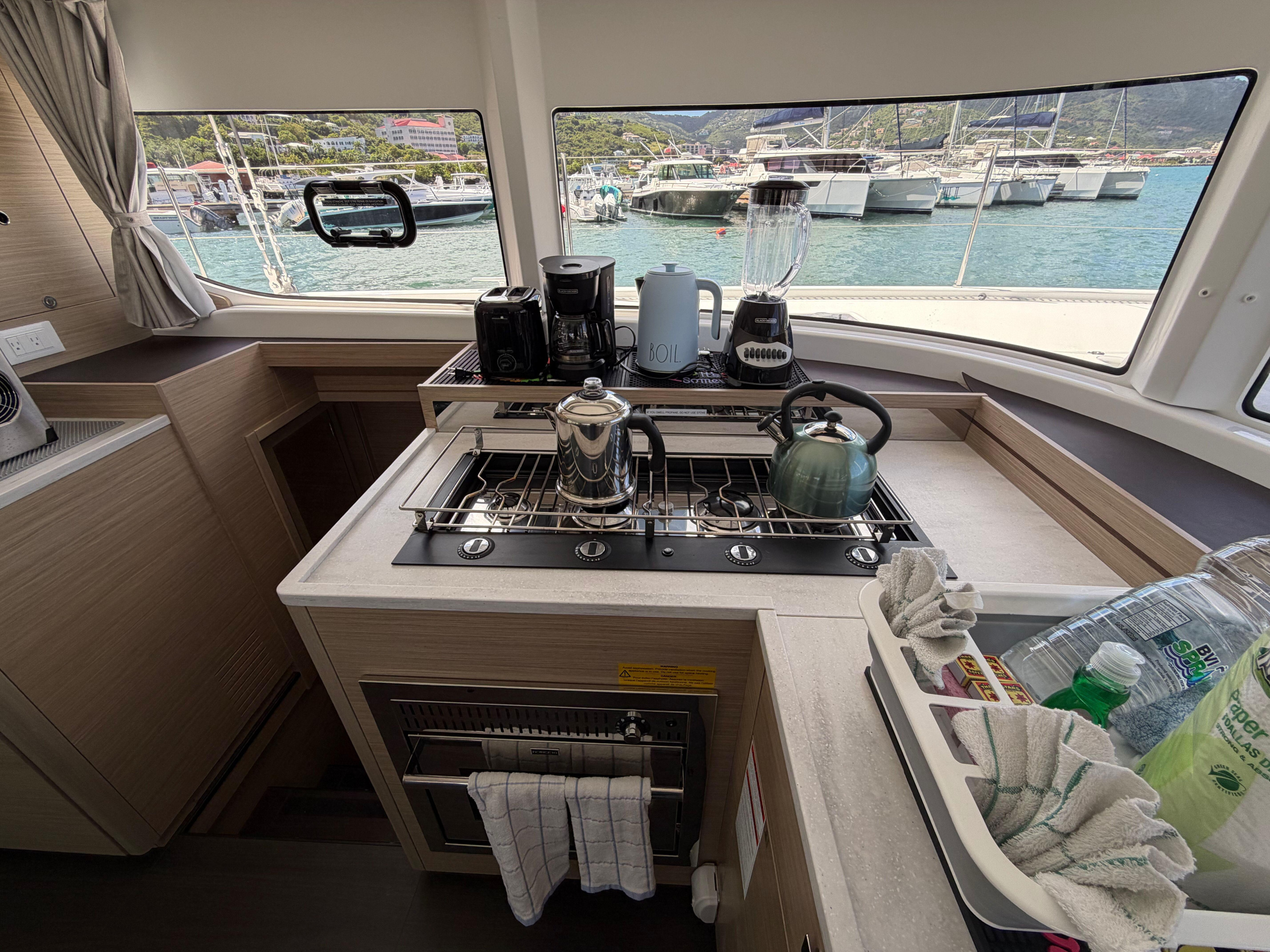Lagoon 43 (Owners Version) — photo 37