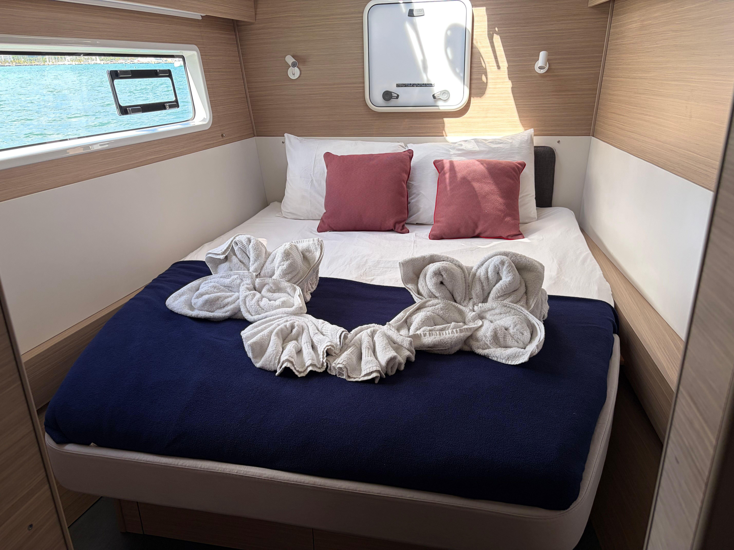 Lagoon 43 (Owners Version) — photo 15