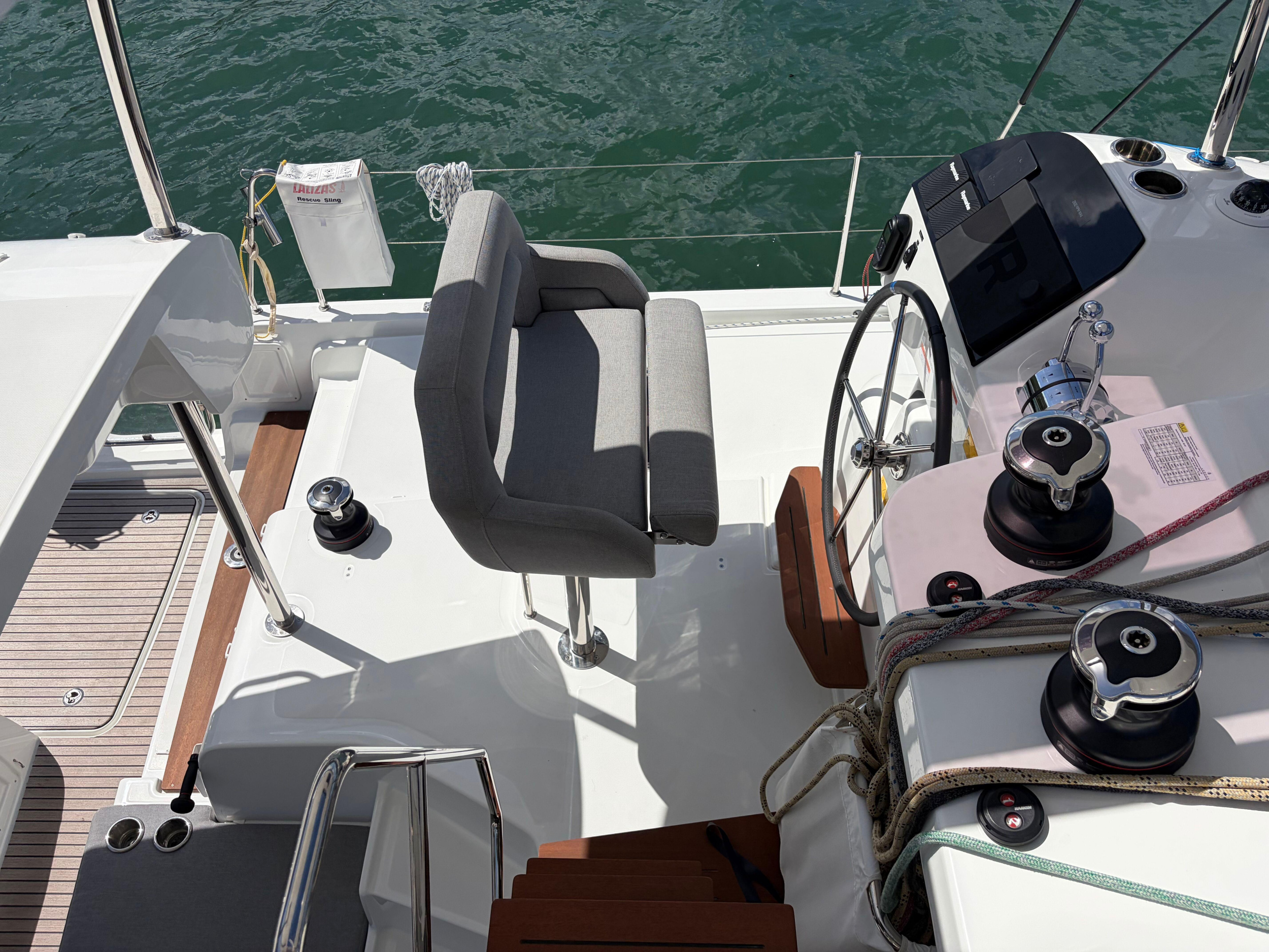 Lagoon 43 (Owners Version) — photo 13