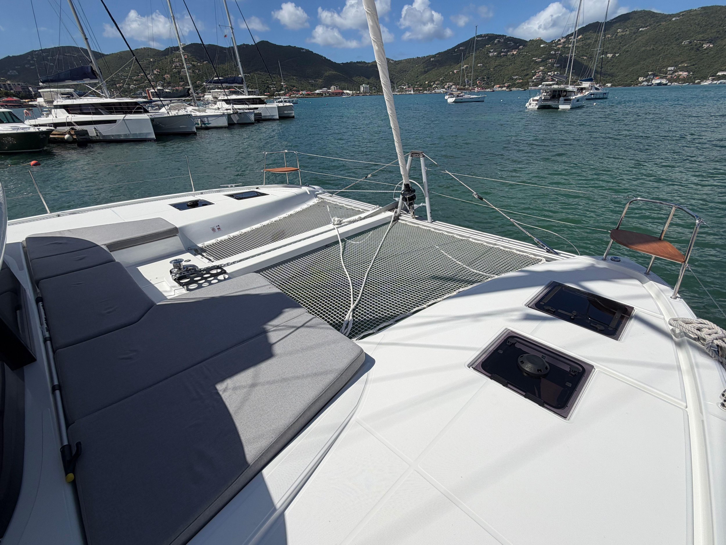 Lagoon 43 (Owners Version) — photo 14
