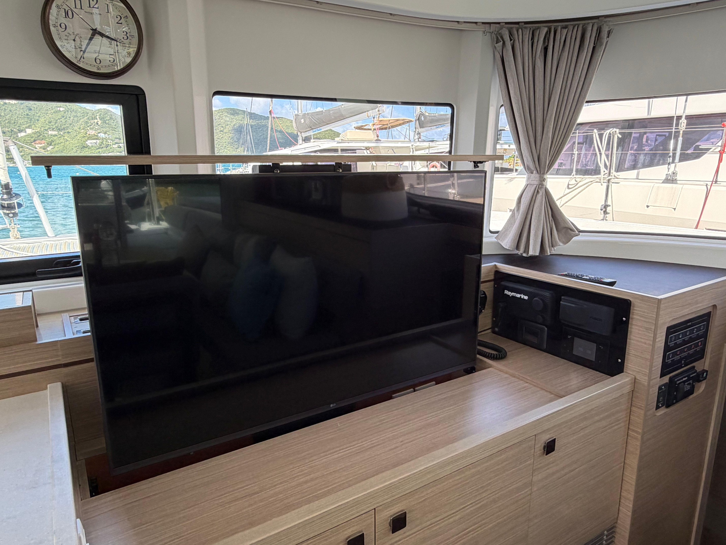 Lagoon 43 (Owners Version) — photo 18